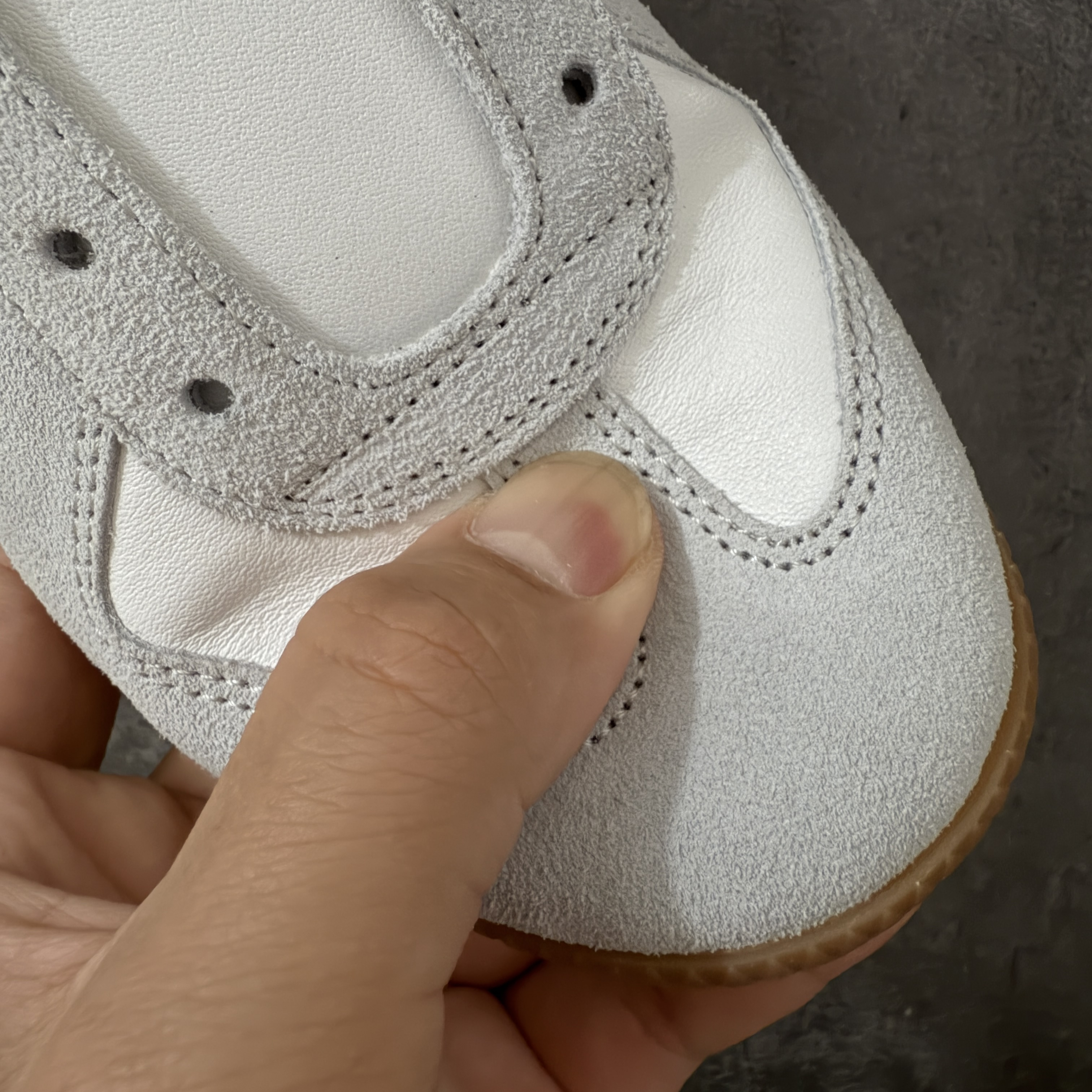 Maison Margiela MM6 马吉拉 德训鞋 低筒 休闲鞋 运动鞋 板鞋 男鞋 女鞋  白灰色 S57WS0236P1895101
