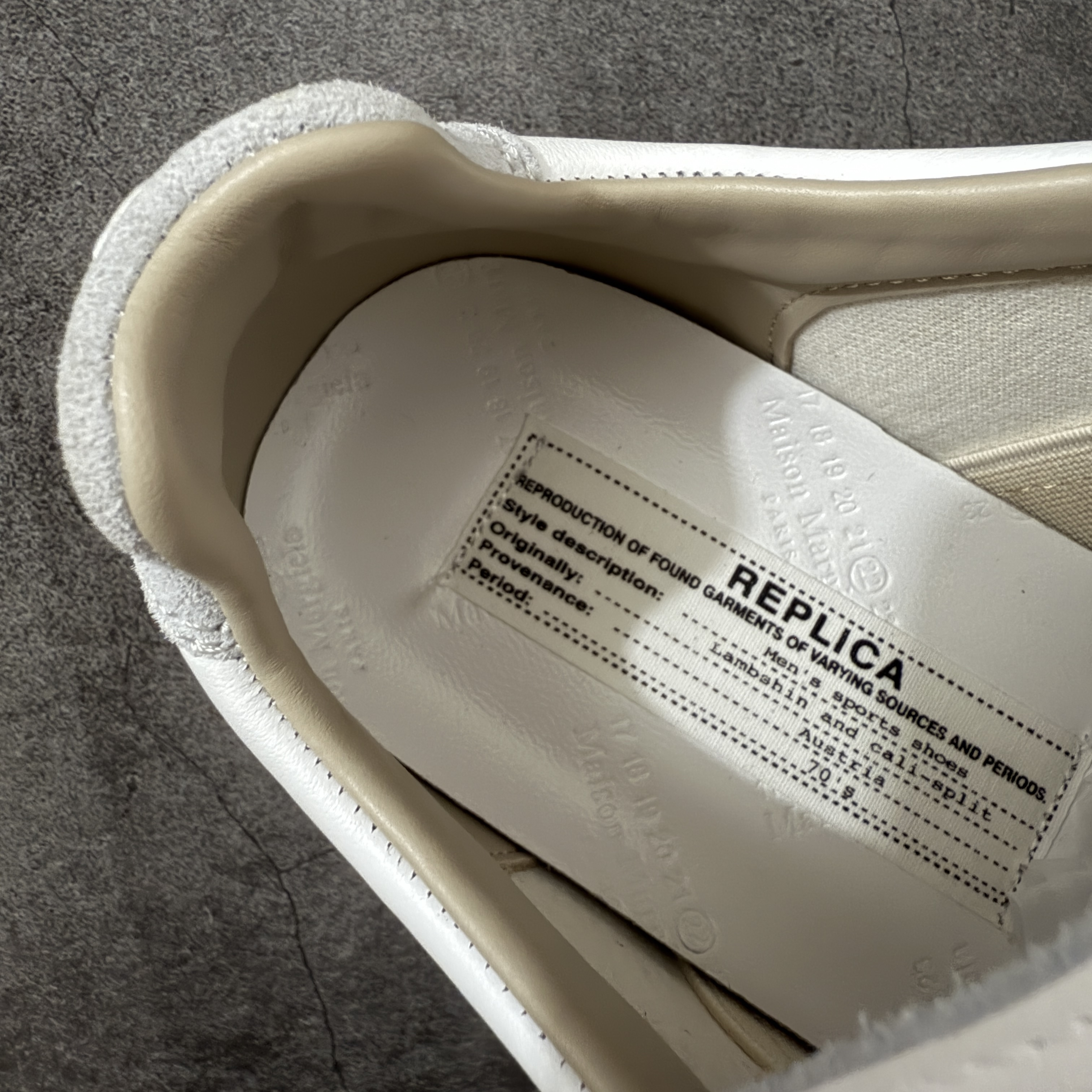 Maison Margiela MM6 马吉拉 德训鞋 低筒 休闲鞋 运动鞋 板鞋 男鞋 女鞋  白灰色 S57WS0236P1895101