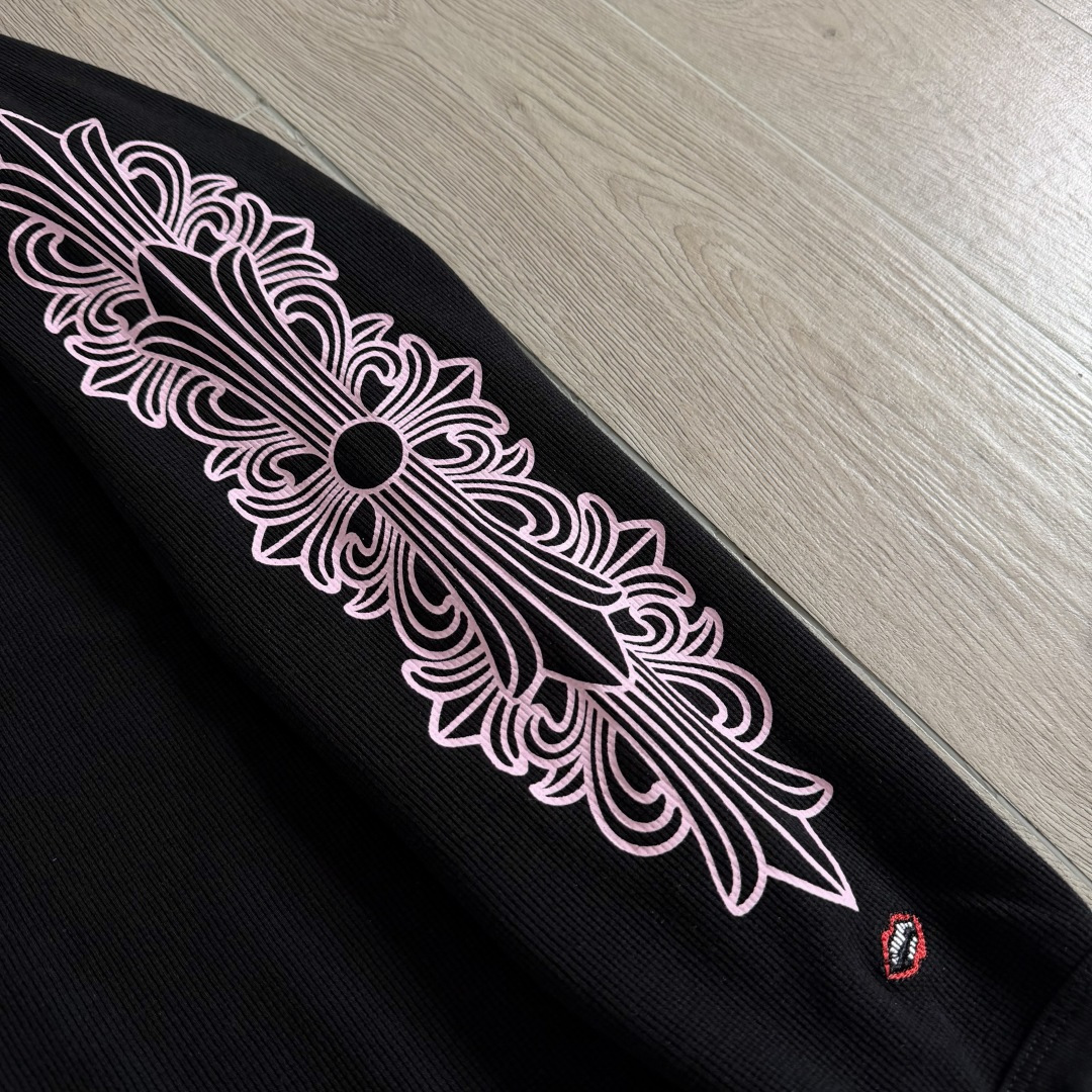 Chrome Hearts 克罗心 华夫格双臂粉色花臂印花圆领长袖T恤 打底衫 黑色