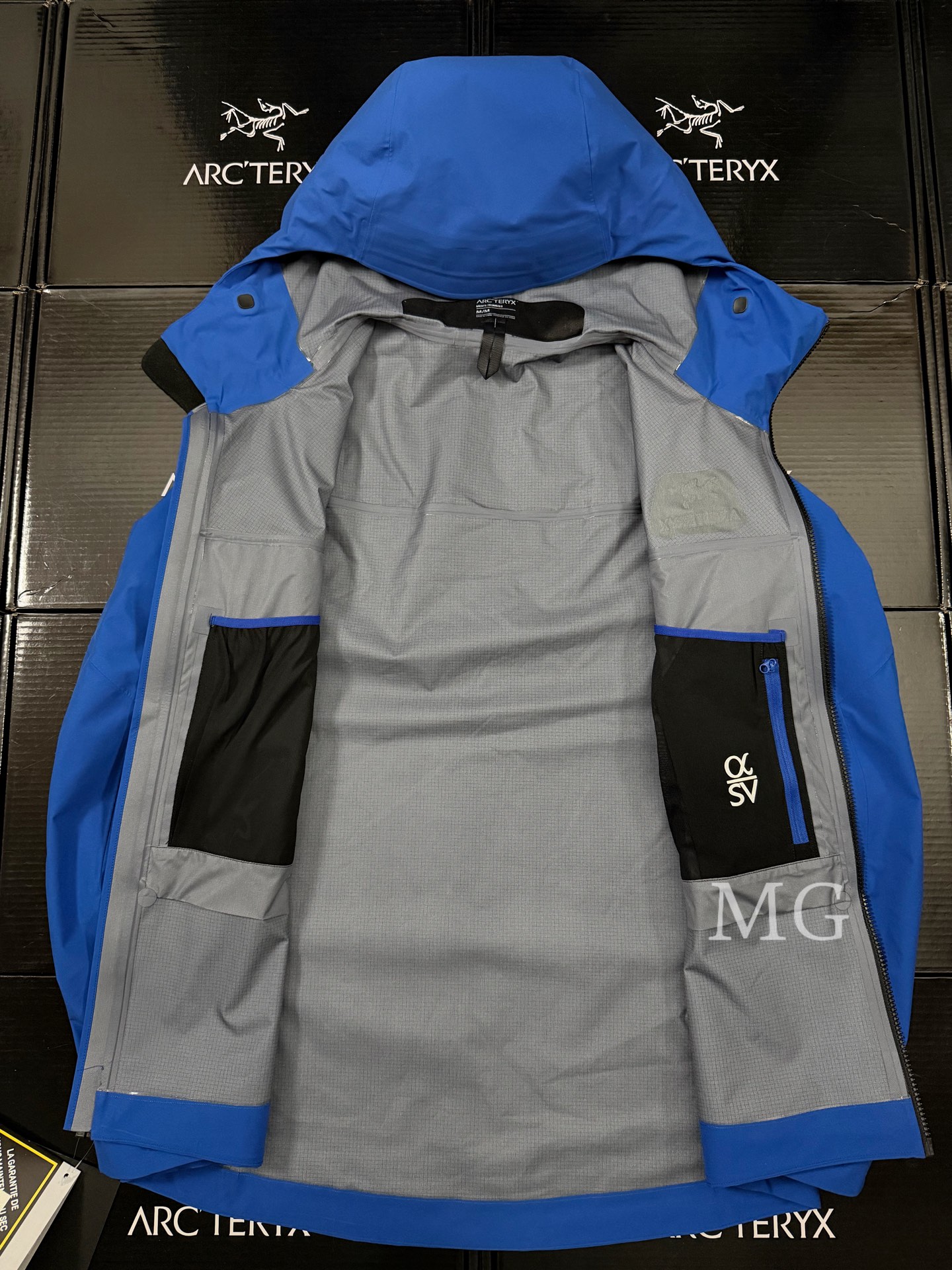 G95台州 Arcteryx 始祖鸟 ALPHA SV JACKET第8代 GTX-PRO 硬壳轻薄 徒步 透气防水防风 冲锋衣 男款 蓝色 B5-X000009989
