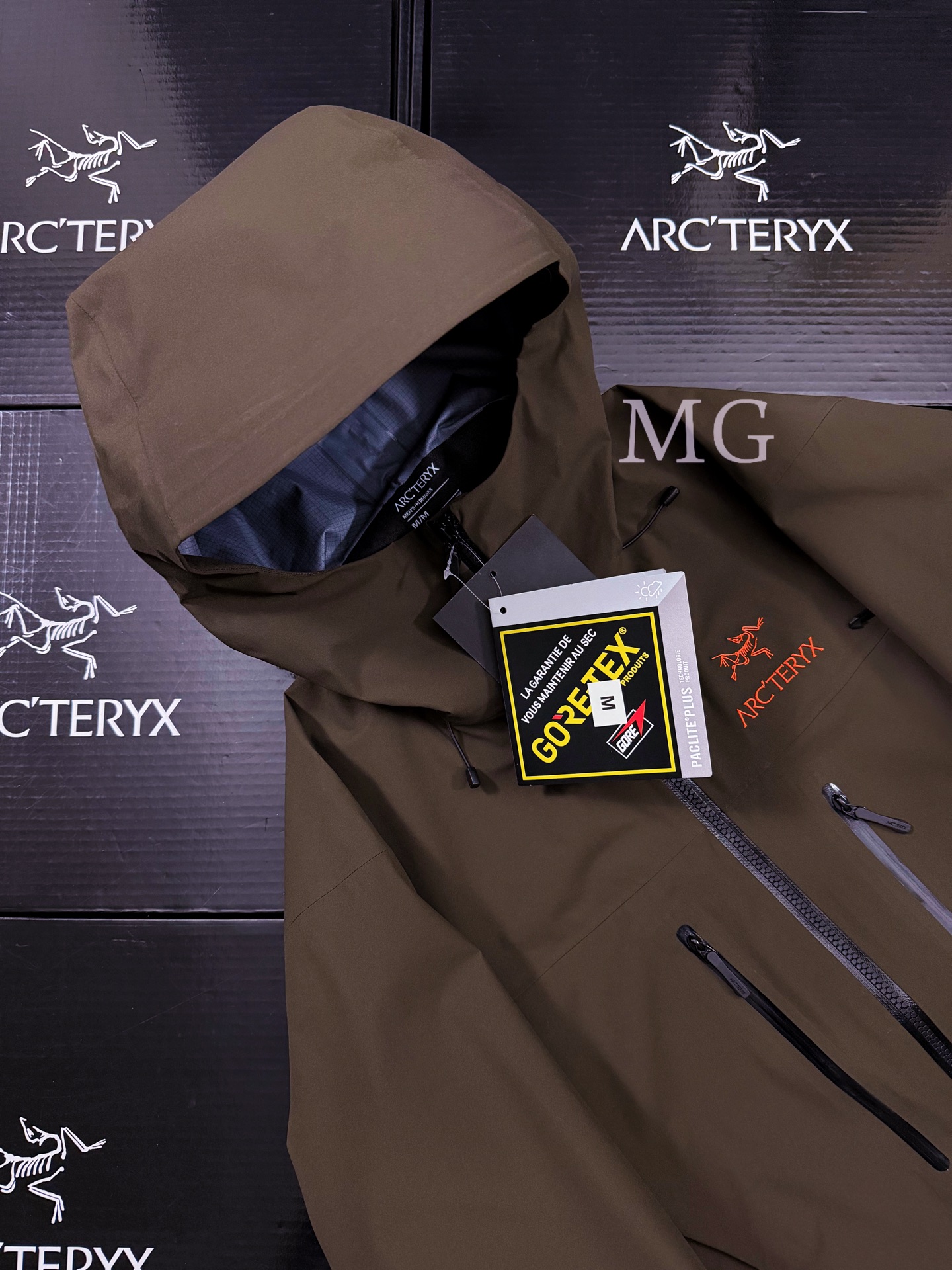 G95台州 Arcteryx 始祖鸟 ALPHA SV JACKET第8代 GTX-PRO 硬壳轻薄 徒步 透气防水防风 冲锋衣 男款 棕色 B5-X000009989