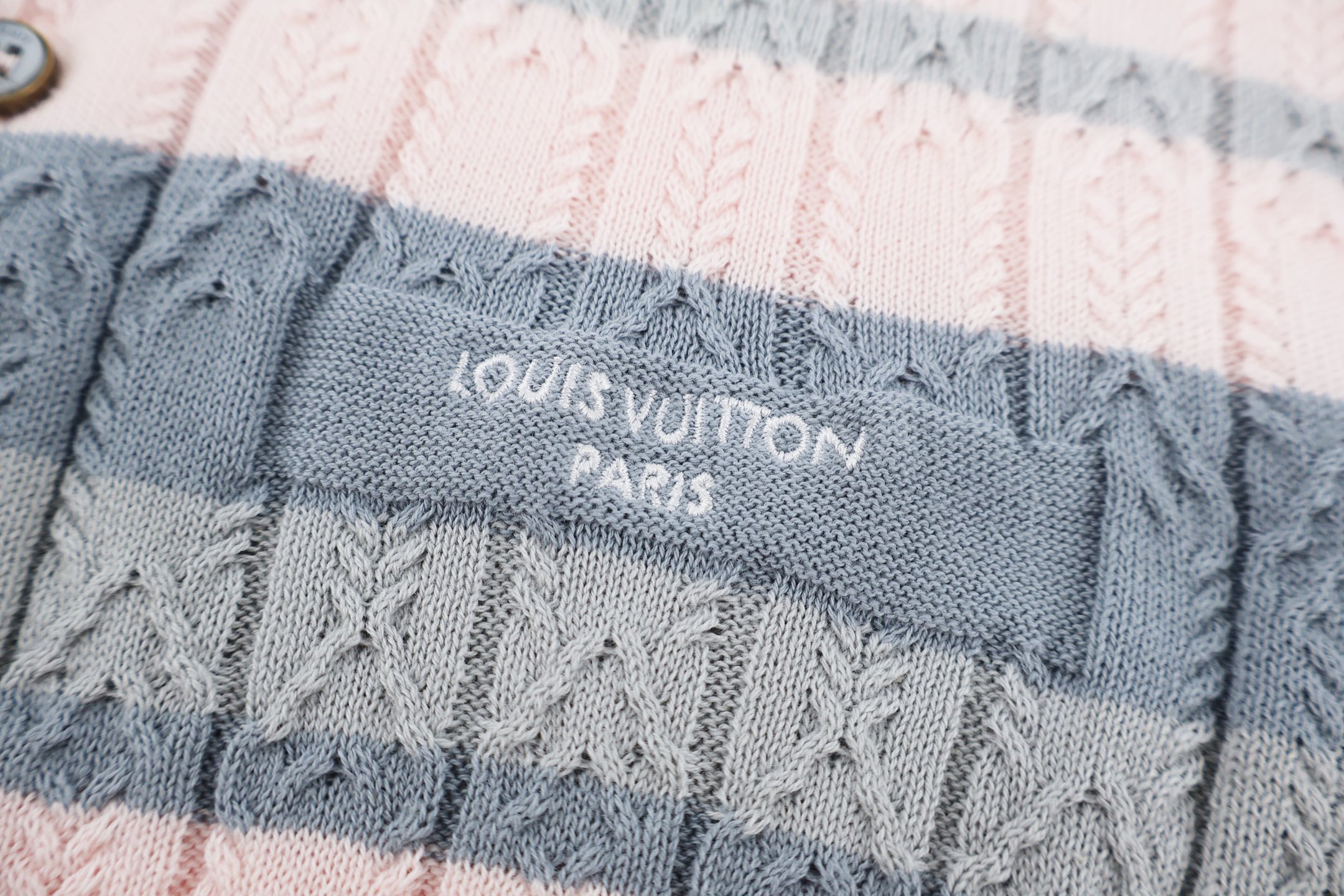 LOUIS VUITTON 路易威登 撞色条纹针织Polo衫 针织衫 短袖 灰粉色 B0 