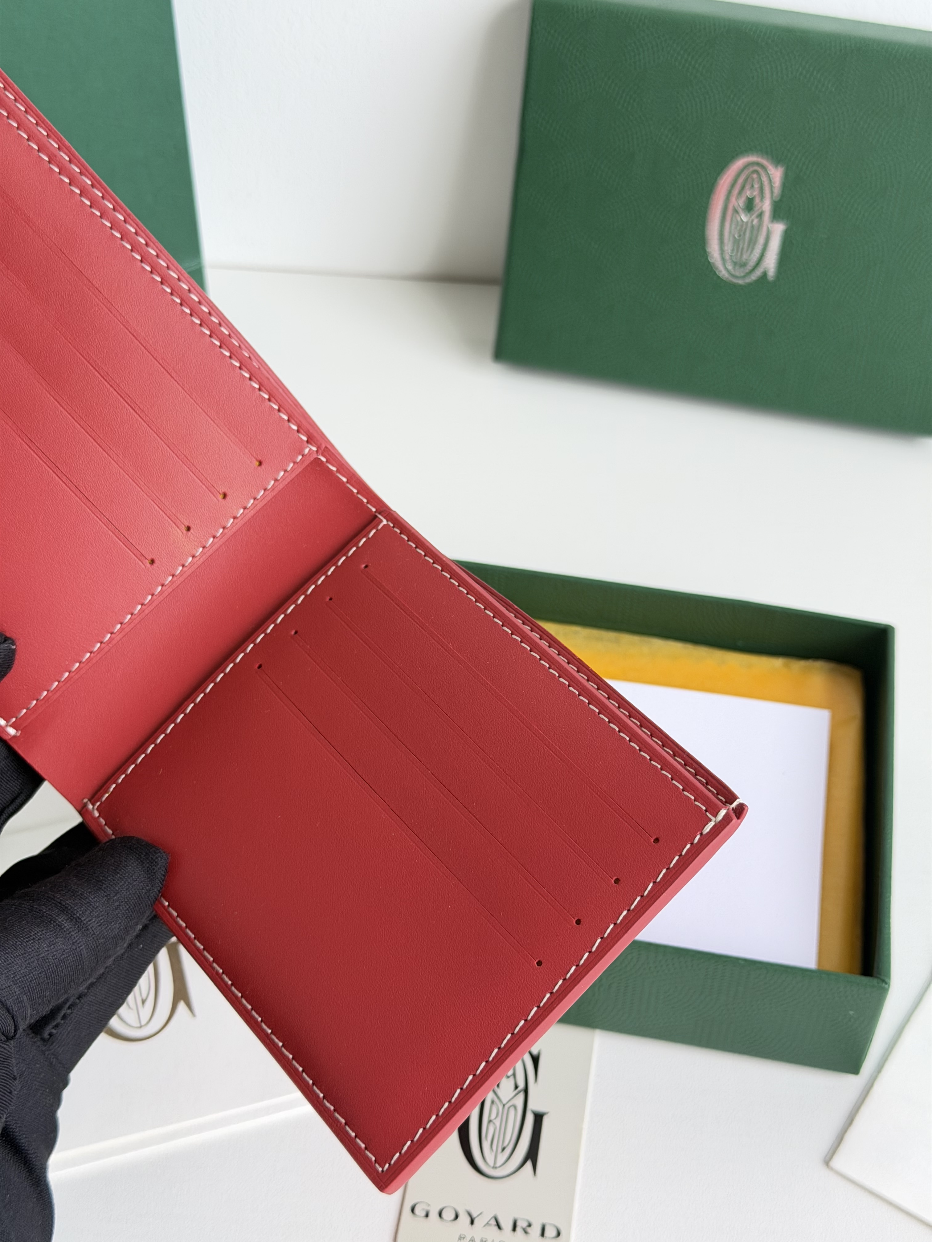 GOYARD 戈雅 8格卡位钱包 钱夹 卡包 短款 男女同款 红色