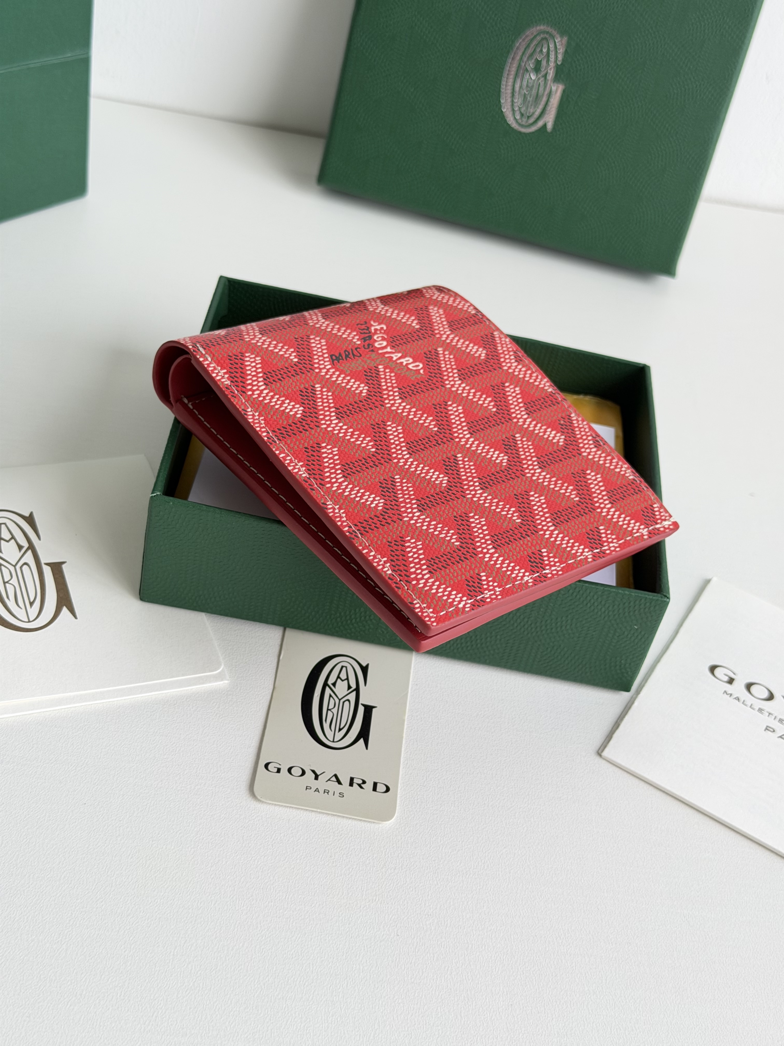 GOYARD 戈雅 8格卡位钱包 钱夹 卡包 短款 男女同款 红色