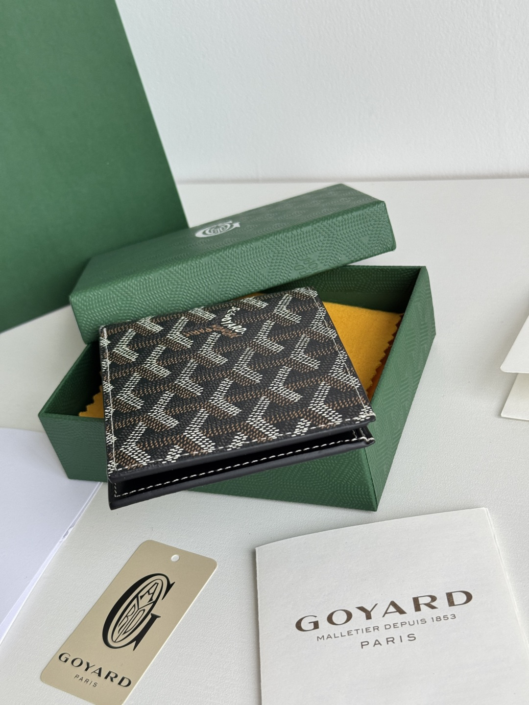 GOYARD 戈雅 8格卡位钱包 钱夹 卡包 短款 男女同款 黑色（黄色内衬）