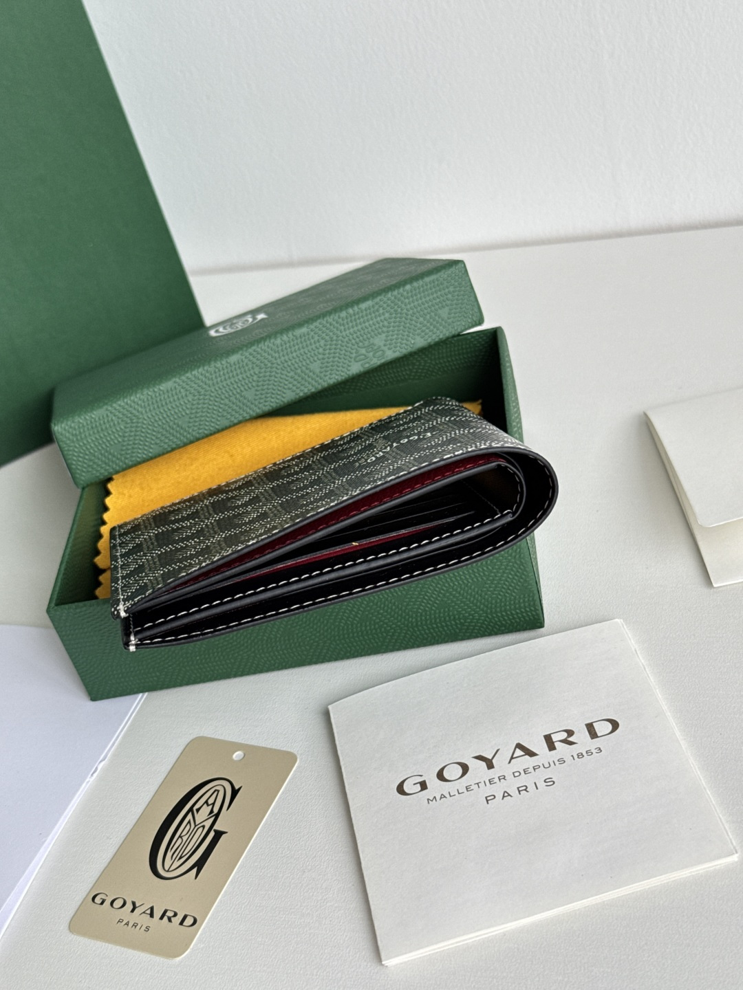GOYARD 戈雅 8格卡位钱包 钱夹 卡包 短款 男女同款 黑色（红色内衬）