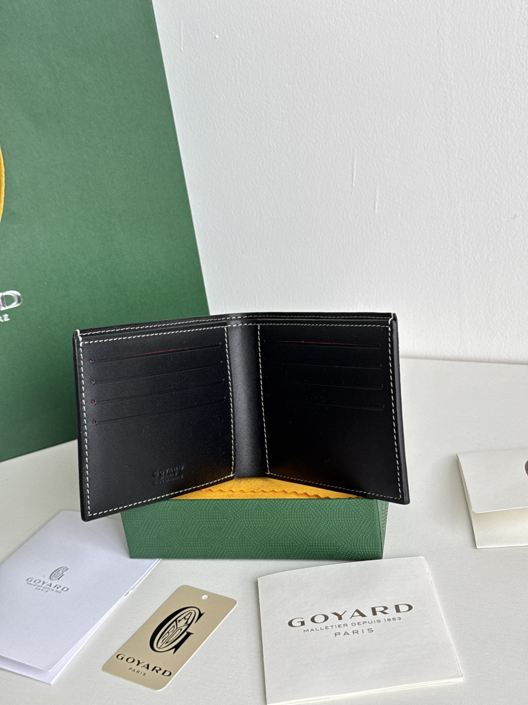 GOYARD 戈雅 8格卡位钱包 钱夹 卡包 短款 男女同款 黑色（红色内衬）