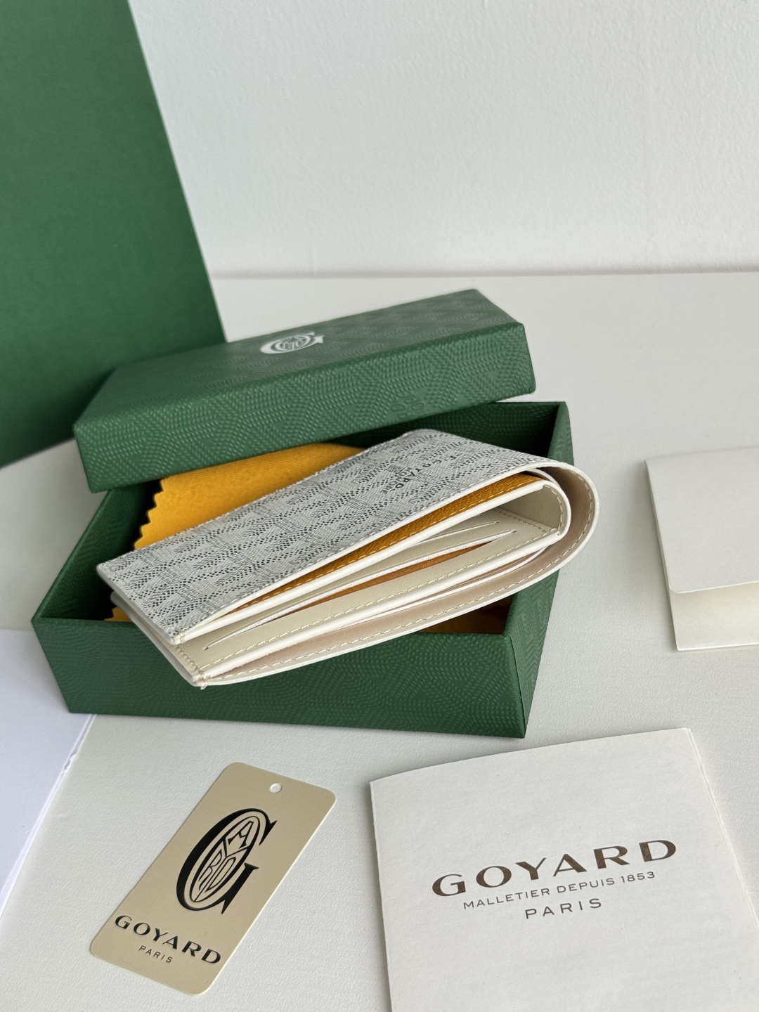 GOYARD 戈雅 8格卡位钱包 钱夹 卡包 短款 男女同款 白色