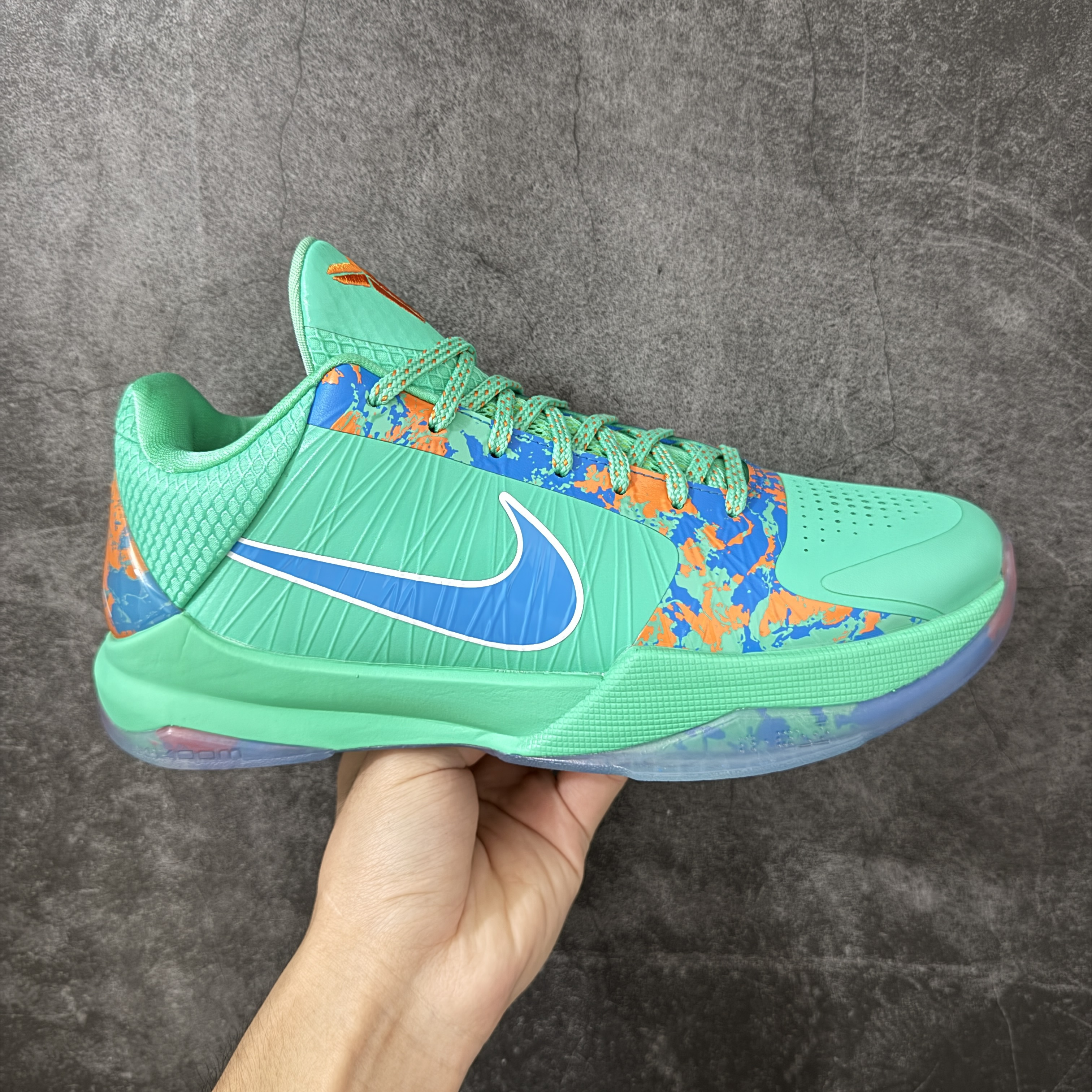 GX Kobe5  科比 5  前掌气垫 后掌EVA 籃球鞋 球鞋 實戰鞋  真碳板  波鞋 薄荷绿自由女神 IX1200-300 
