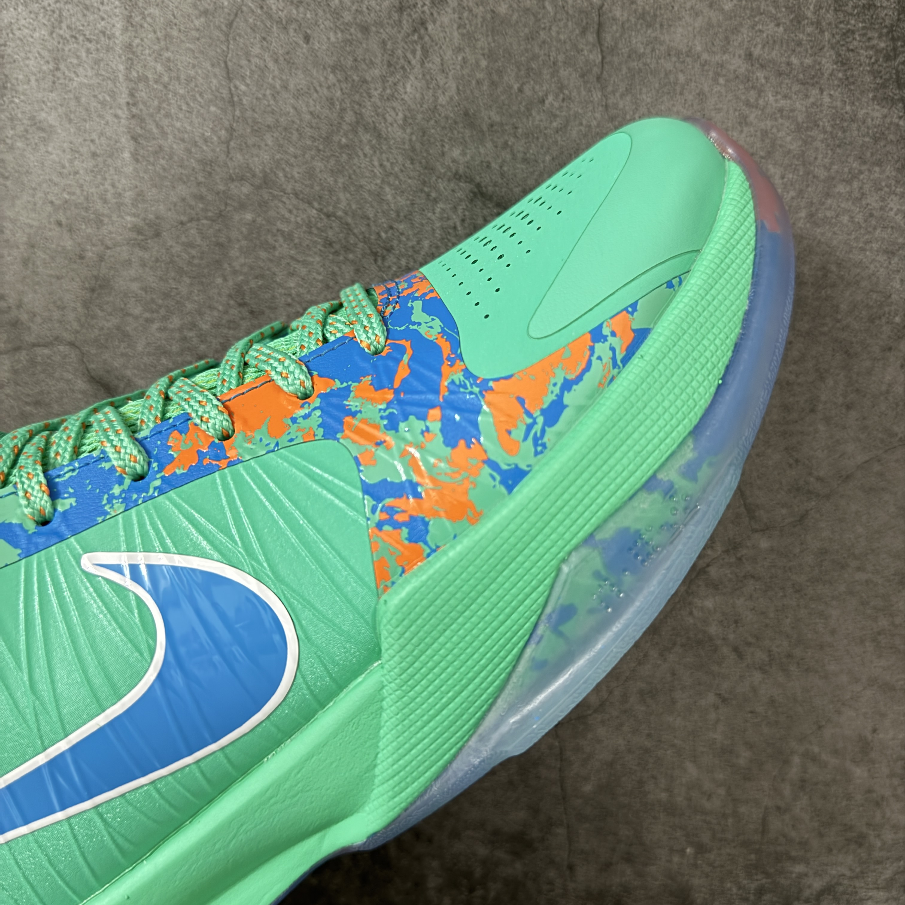 GX Kobe5  科比 5  前掌气垫 后掌EVA 籃球鞋 球鞋 實戰鞋  真碳板  波鞋 薄荷绿自由女神 IX1200-300 