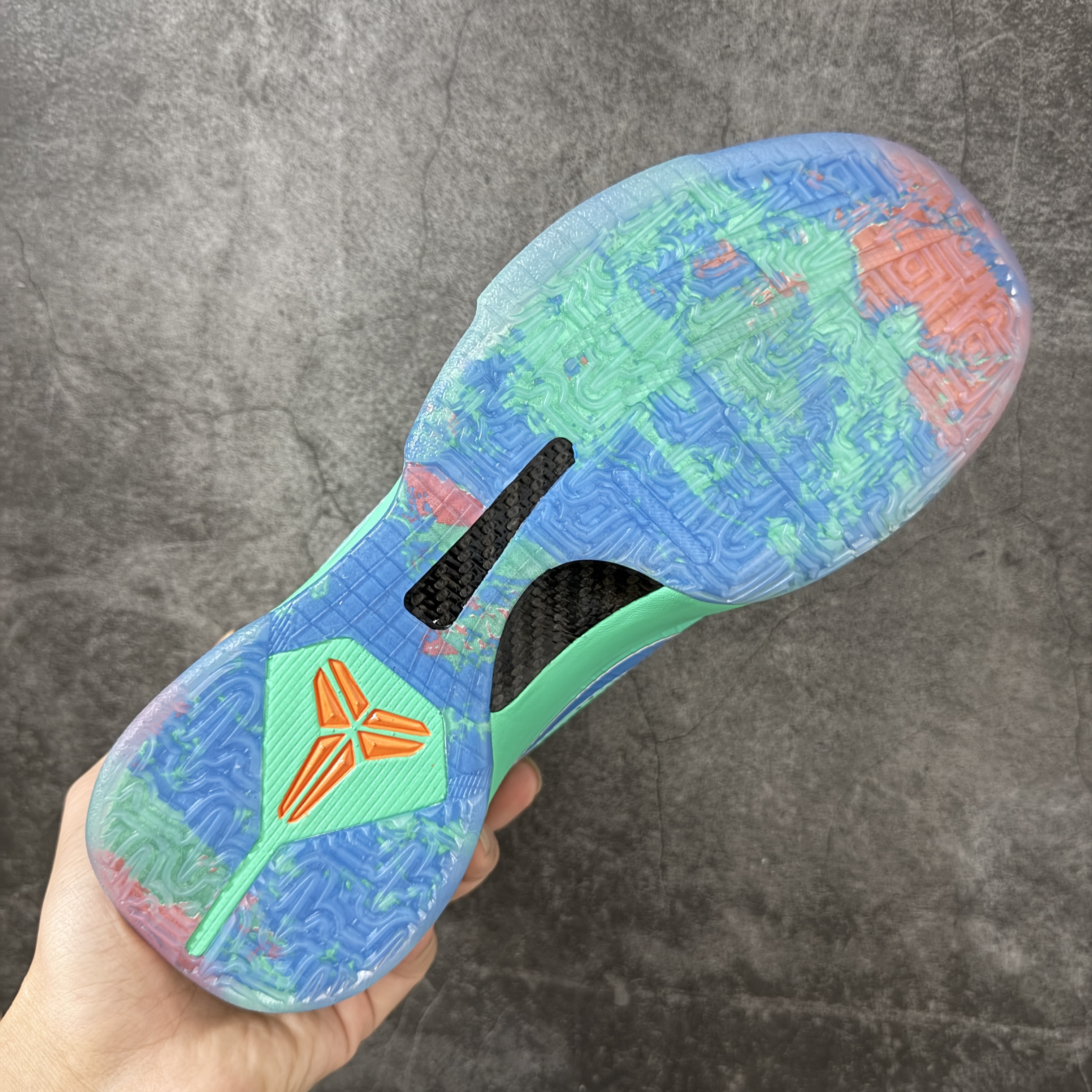 GX Kobe5  科比 5  前掌气垫 后掌EVA 籃球鞋 球鞋 實戰鞋  真碳板  波鞋 薄荷绿自由女神 IX1200-300 
