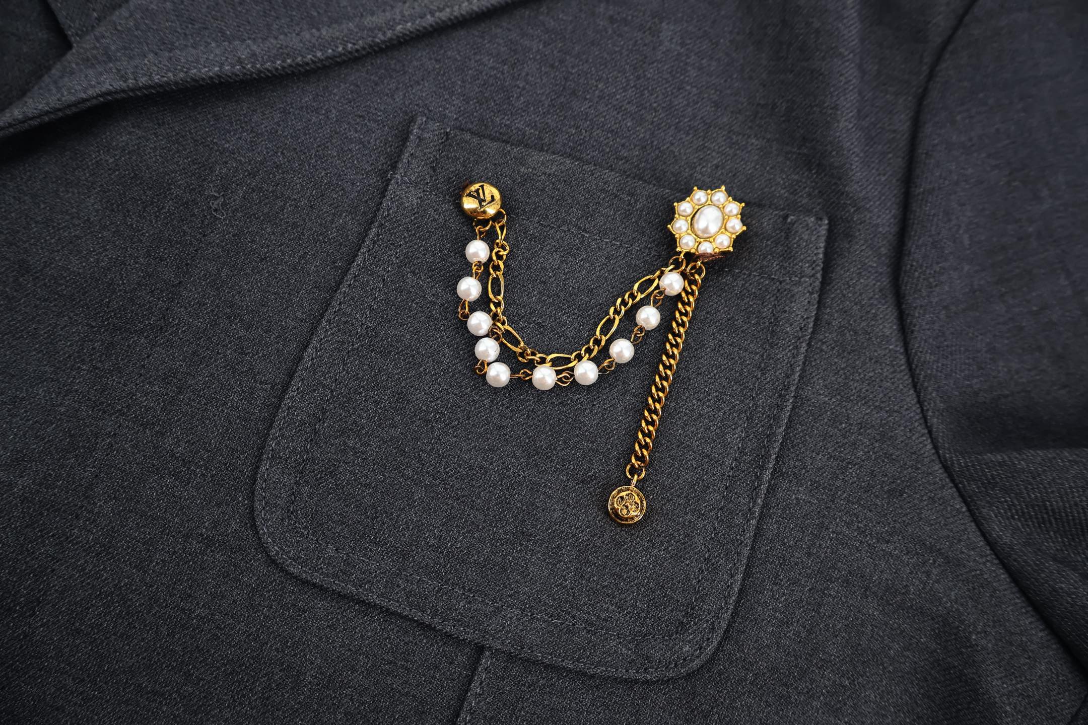 LOUIS VUITTON 路易威登 珍珠花链条西装外套 夹克 长袖 灰色 C0 