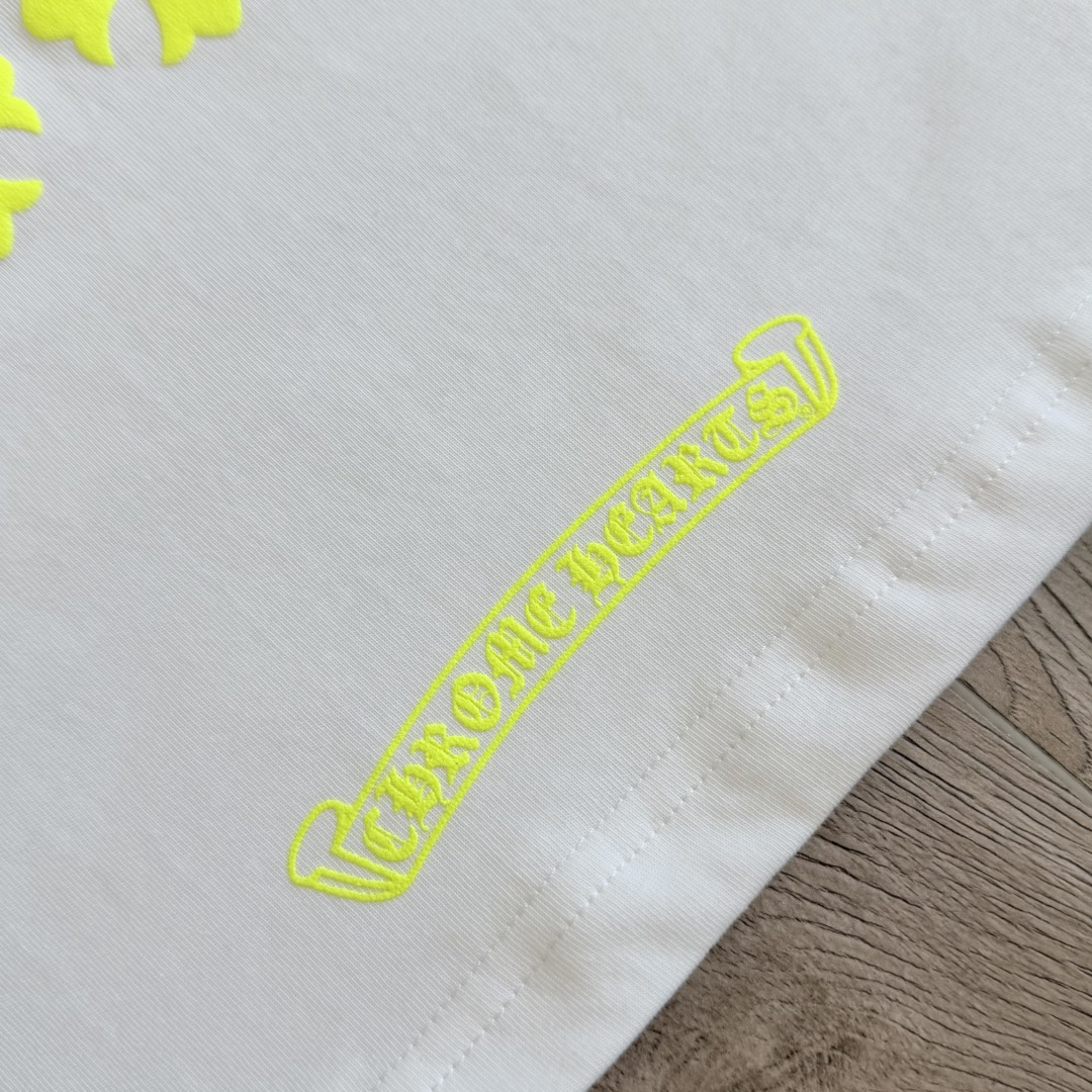 Chrome Hearts CH 克罗心 后背黄色荧光梵文圆领短袖 T恤 白色 黑色 A0