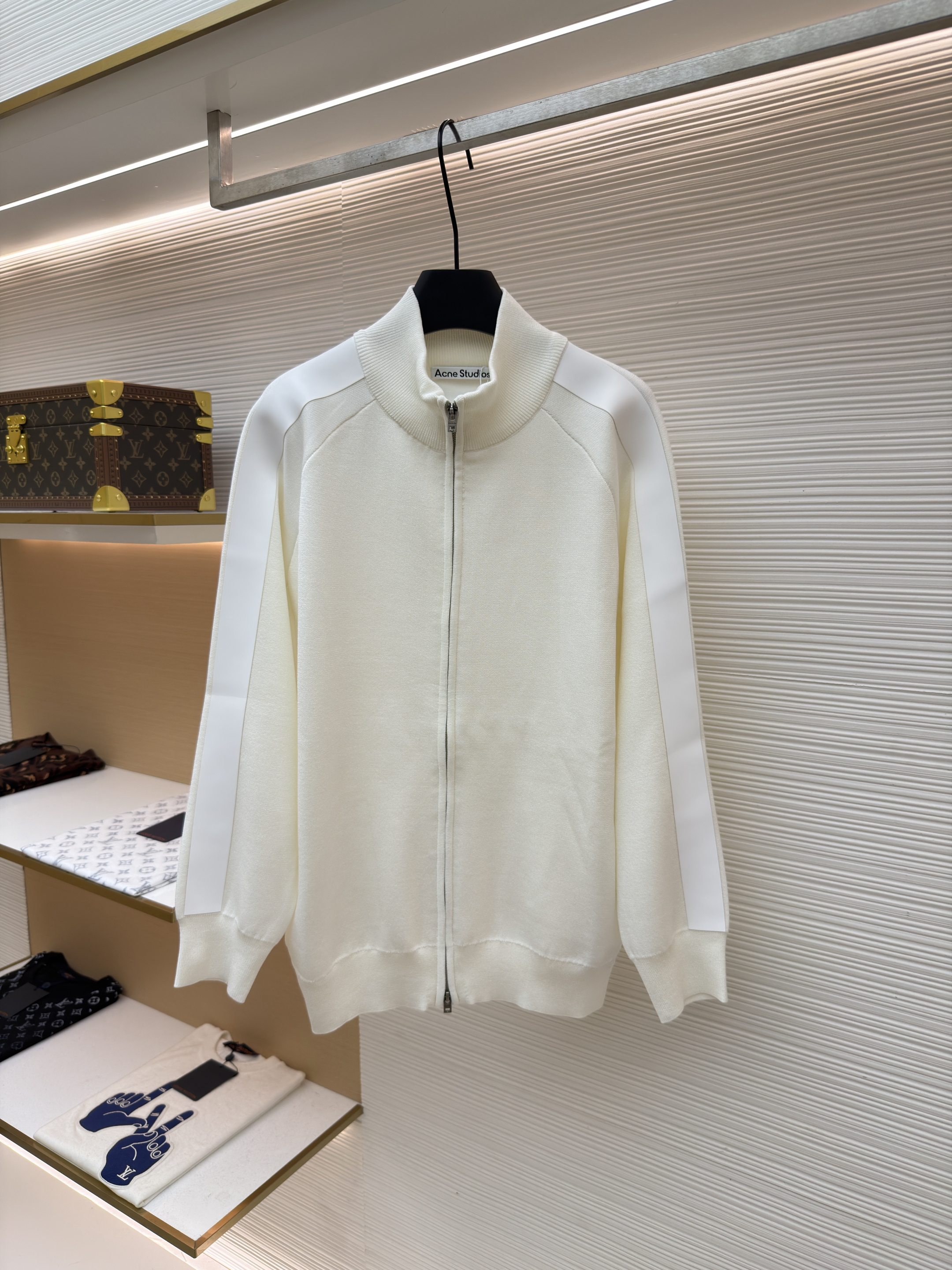 Acne Studios 背面硅胶压花皮革拉链针织开衫 毛衣 针织衫 外套 长袖 白色 黑色 B0