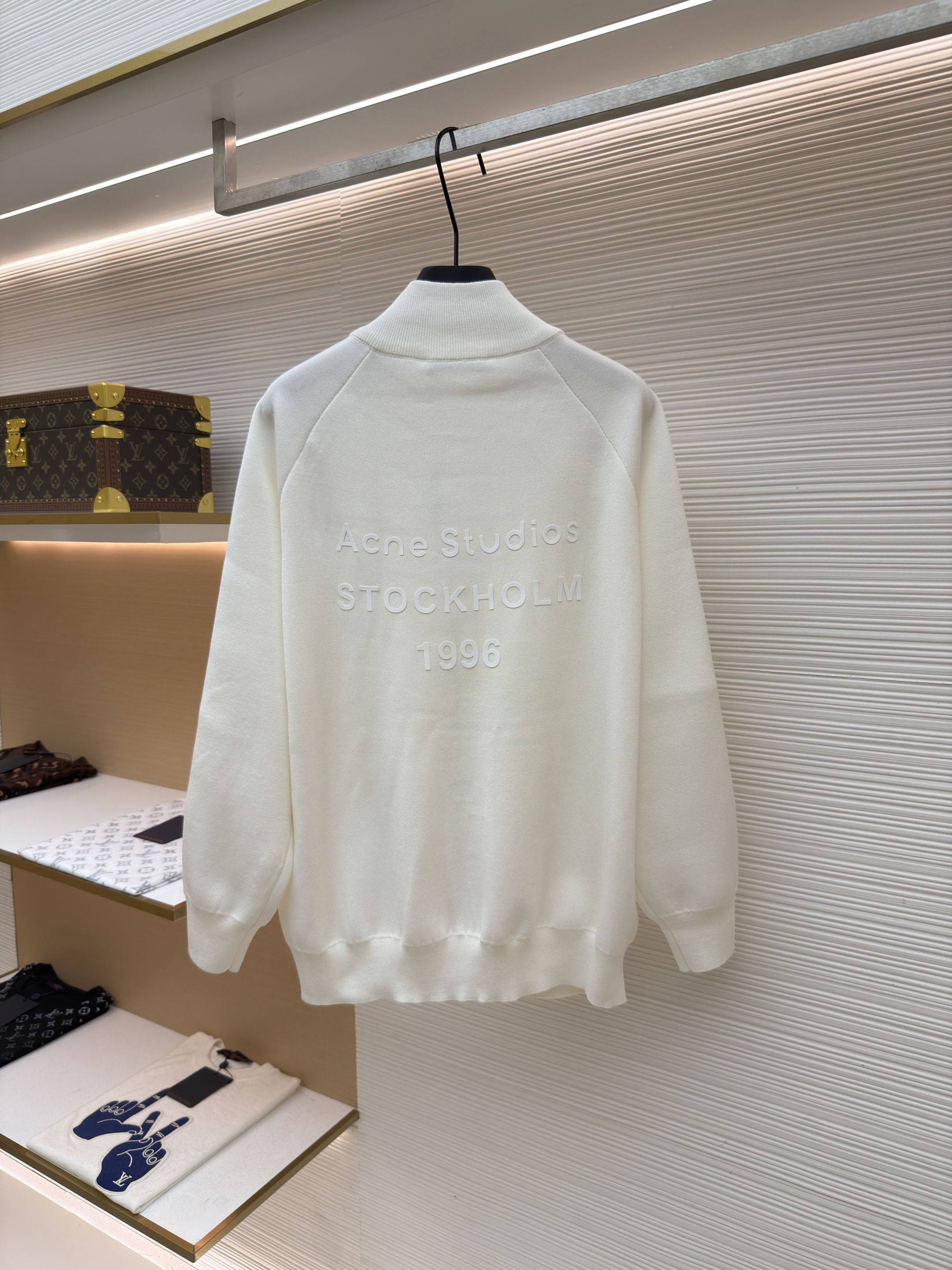 Acne Studios 背面硅胶压花皮革拉链针织开衫 毛衣 针织衫 外套 长袖 白色 黑色 B0