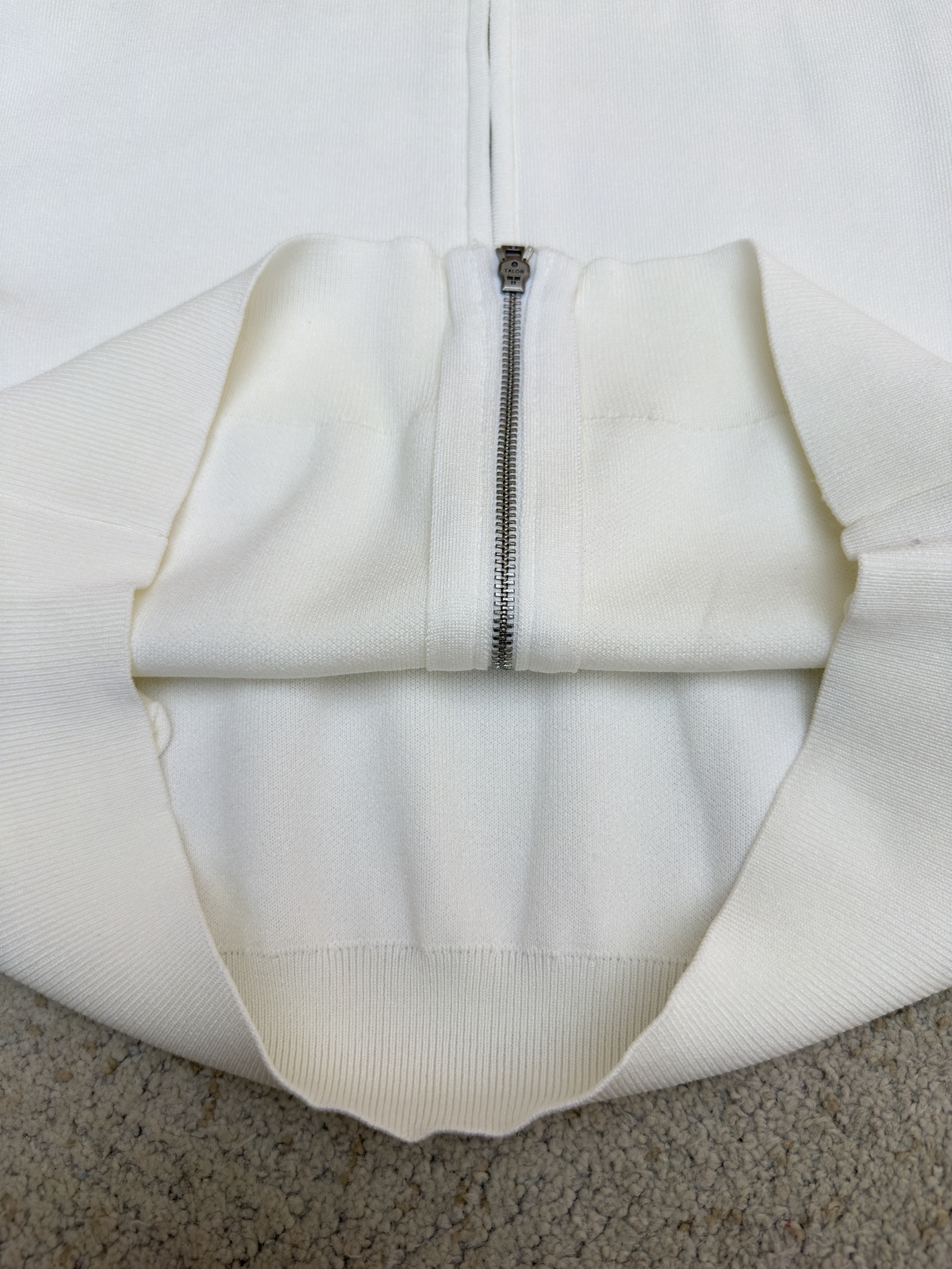 Acne Studios 背面硅胶压花皮革拉链针织开衫 毛衣 针织衫 外套 长袖 白色 黑色 B0