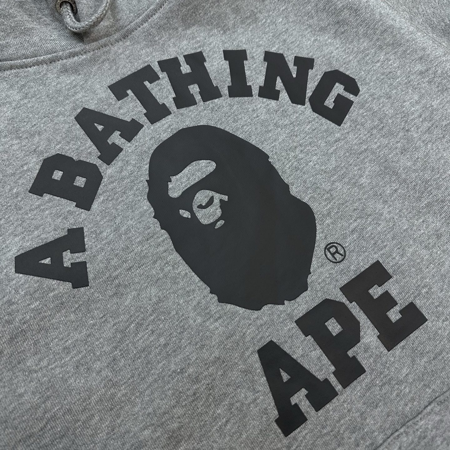 A BATHING APE BAPE SS26 猿人 字母印花 连帽卫衣 男女同款 0ZXSWM003141Q