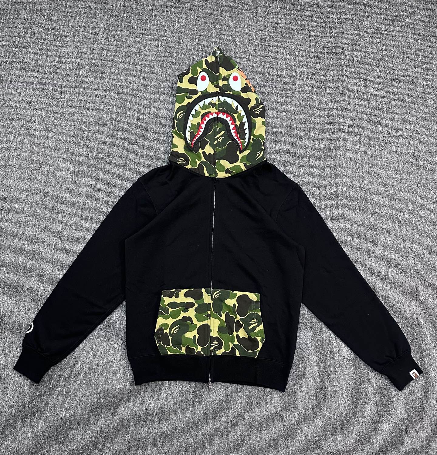 A BATHING APE BAPE SS26 猿人 拼接迷彩 男女同款B0-0ZXSWM301151Q