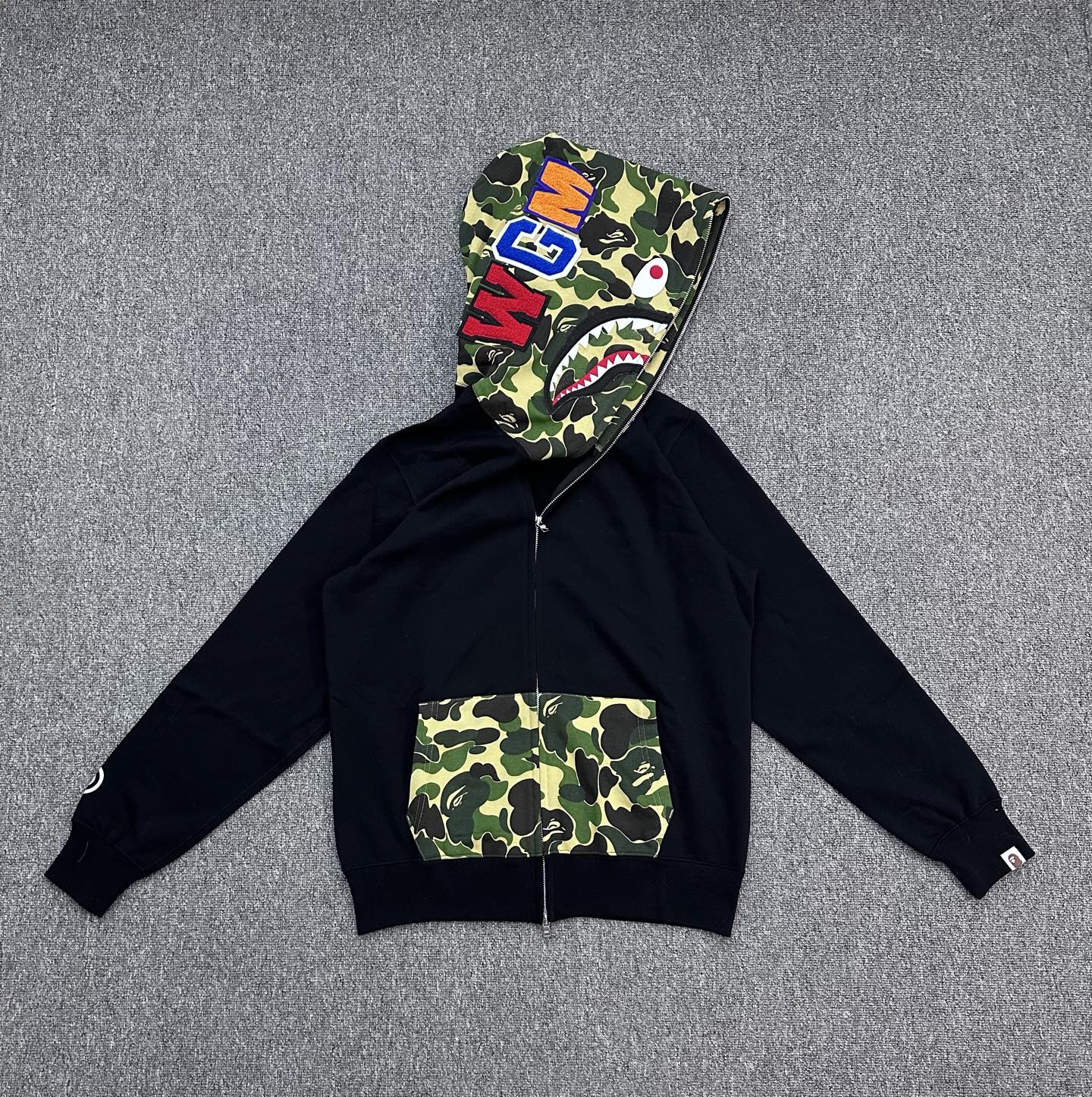 A BATHING APE BAPE SS26 猿人 拼接迷彩 男女同款B0-0ZXSWM301151Q