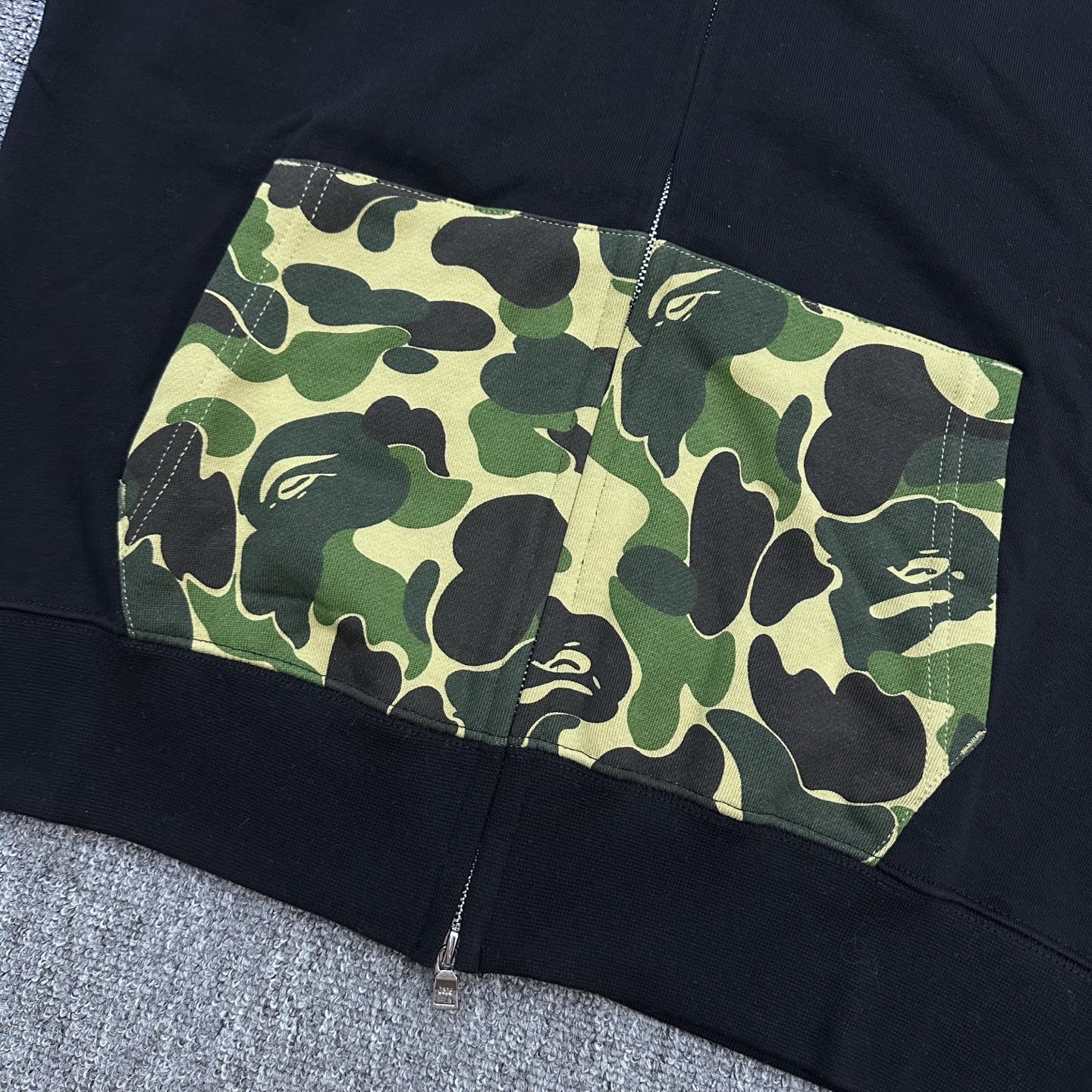 A BATHING APE BAPE SS26 猿人 拼接迷彩 男女同款B0-0ZXSWM301151Q