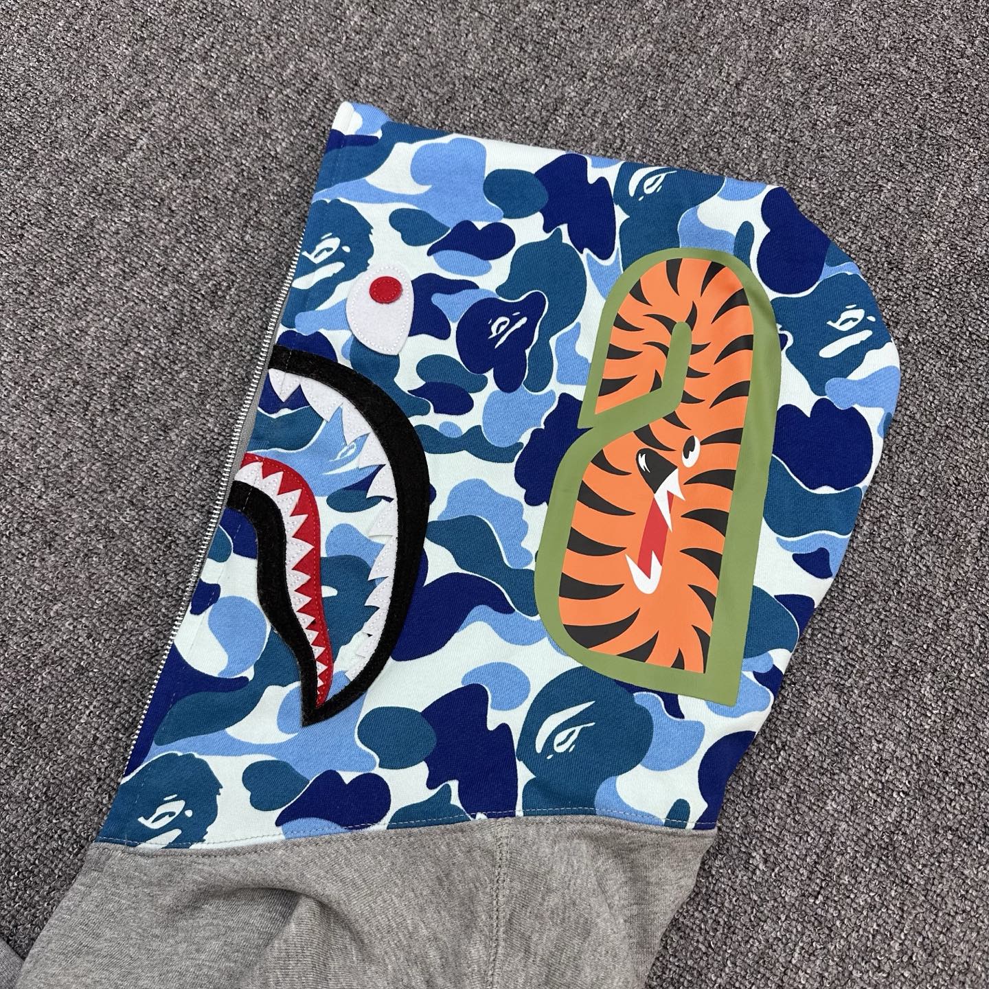A BATHING APE BAPE SS26 猿人 拼接迷彩 男女同款B0-0ZXSWM301151Q