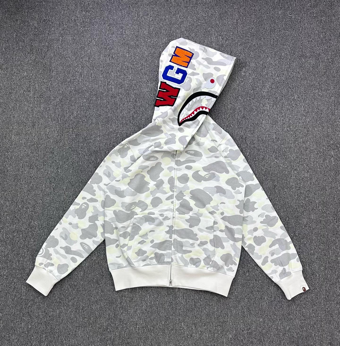 夜光 A BATHING APE BAPE SS26 猿人 拼接迷彩 拉链外套 男女同款B0-1M30-115-302