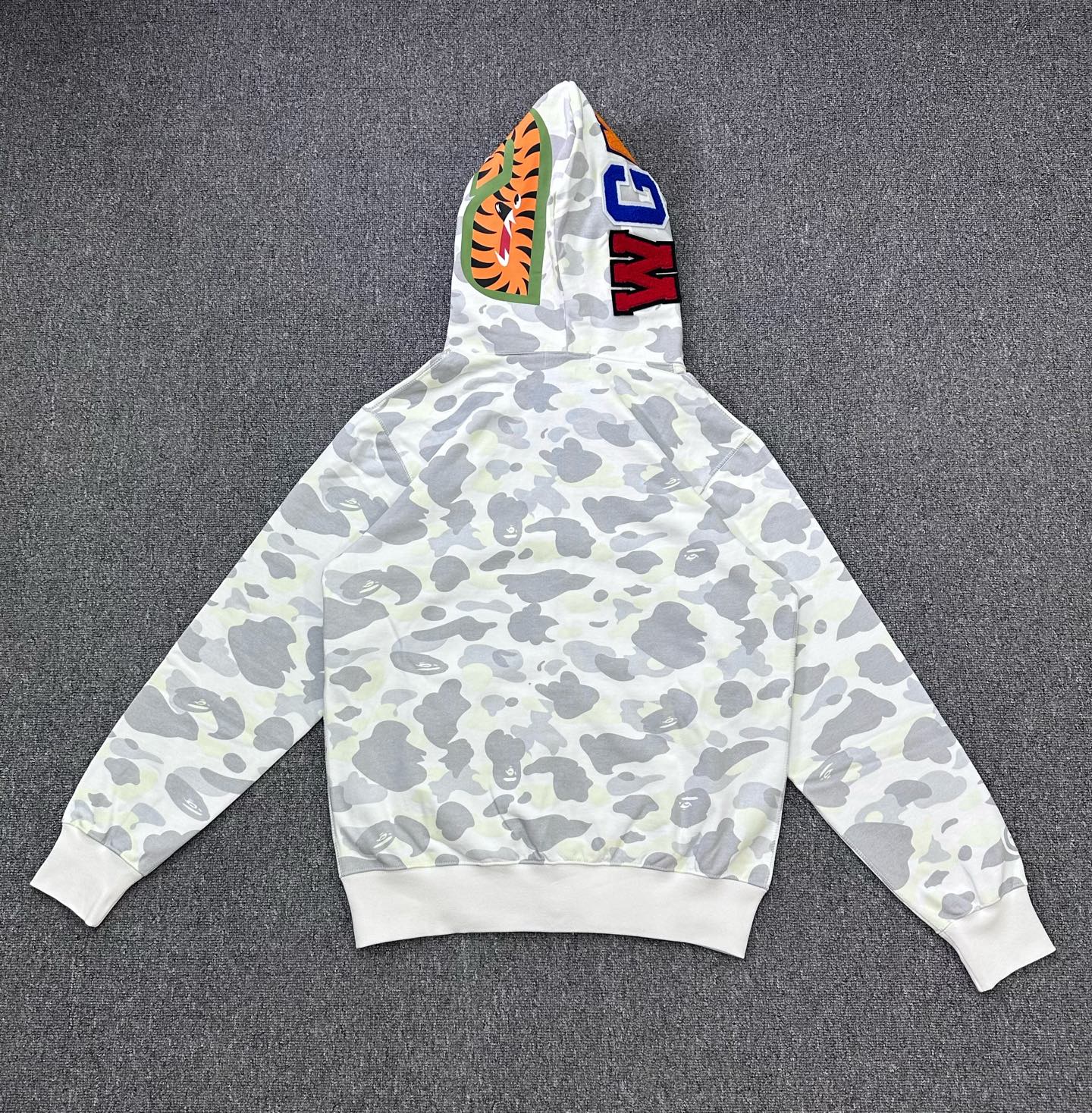 夜光 A BATHING APE BAPE SS26 猿人 拼接迷彩 拉链外套 男女同款B0-1M30-115-302