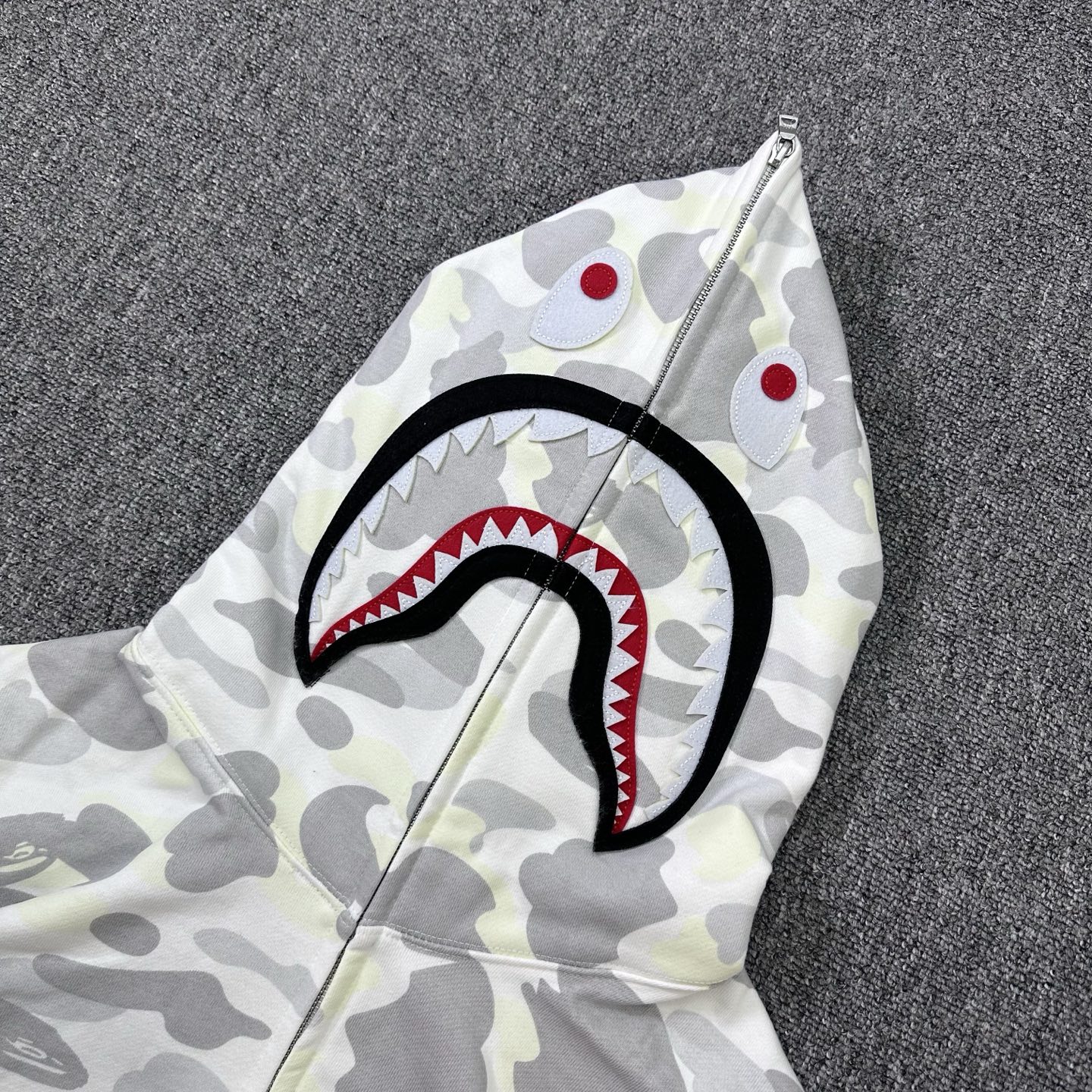 夜光 A BATHING APE BAPE SS26 猿人 拼接迷彩 拉链外套 男女同款B0-1M30-115-302