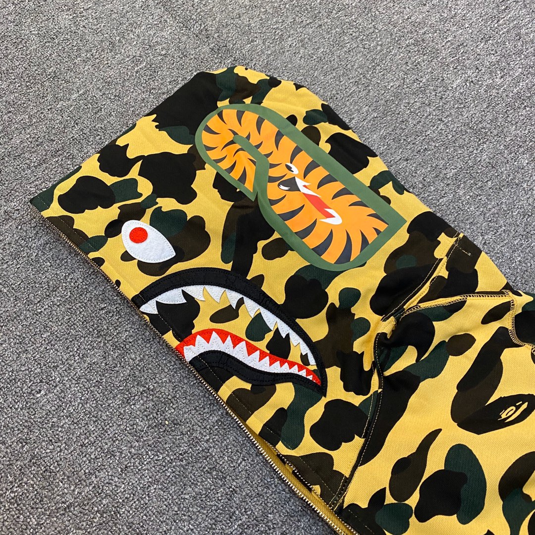 A BATHING APE BAPE CAMO SHARK FULL 长青款 猿人 迷彩 拉链外套 男女同款 