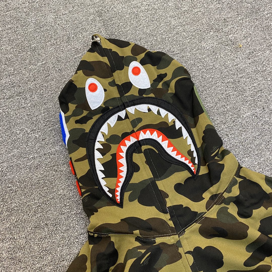A BATHING APE BAPE CAMO SHARK FULL 长青款 猿人 迷彩 拉链外套 男女同款 