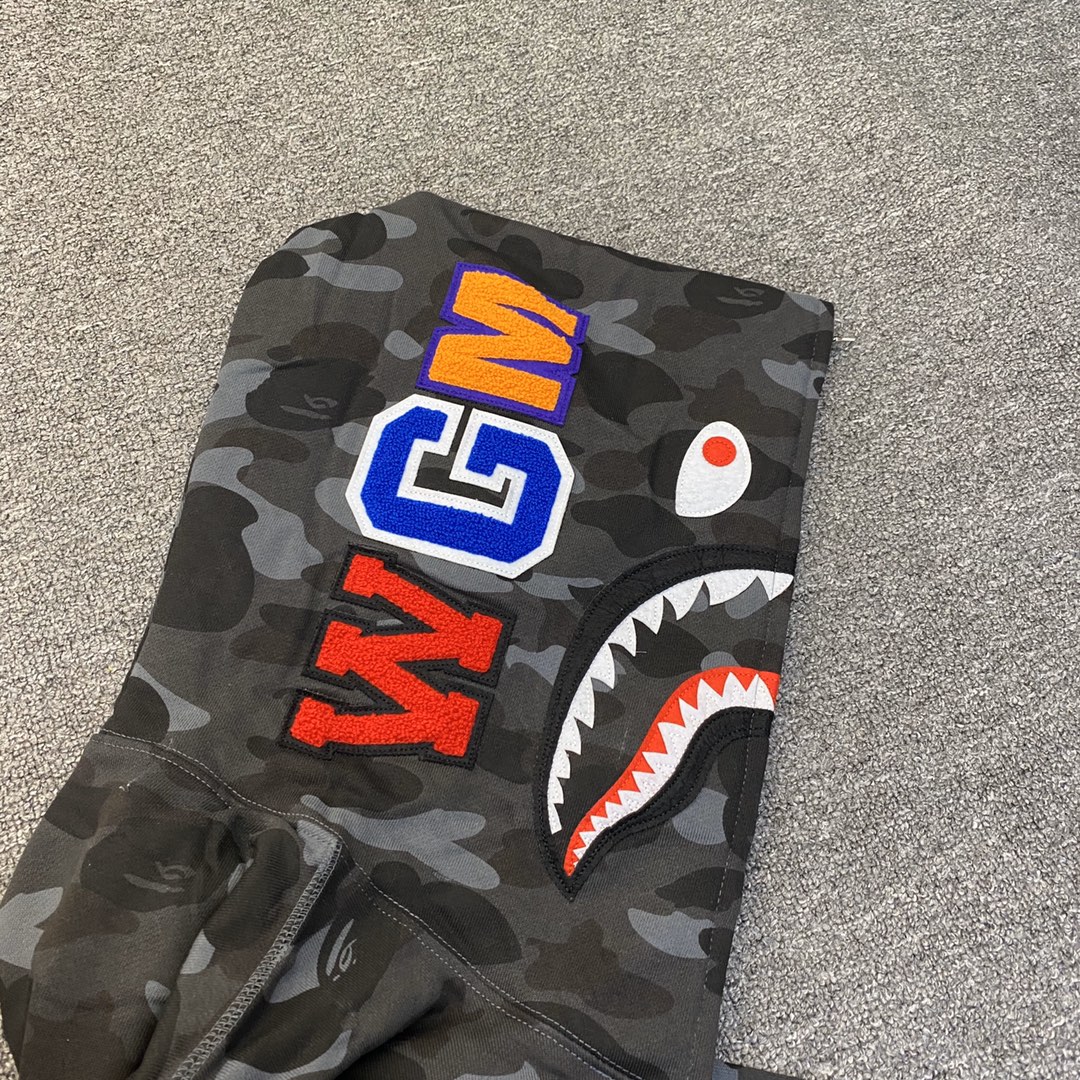 A BATHING APE BAPE CAMO SHARK FULL 长青款 猿人 迷彩 拉链外套 男女同款 