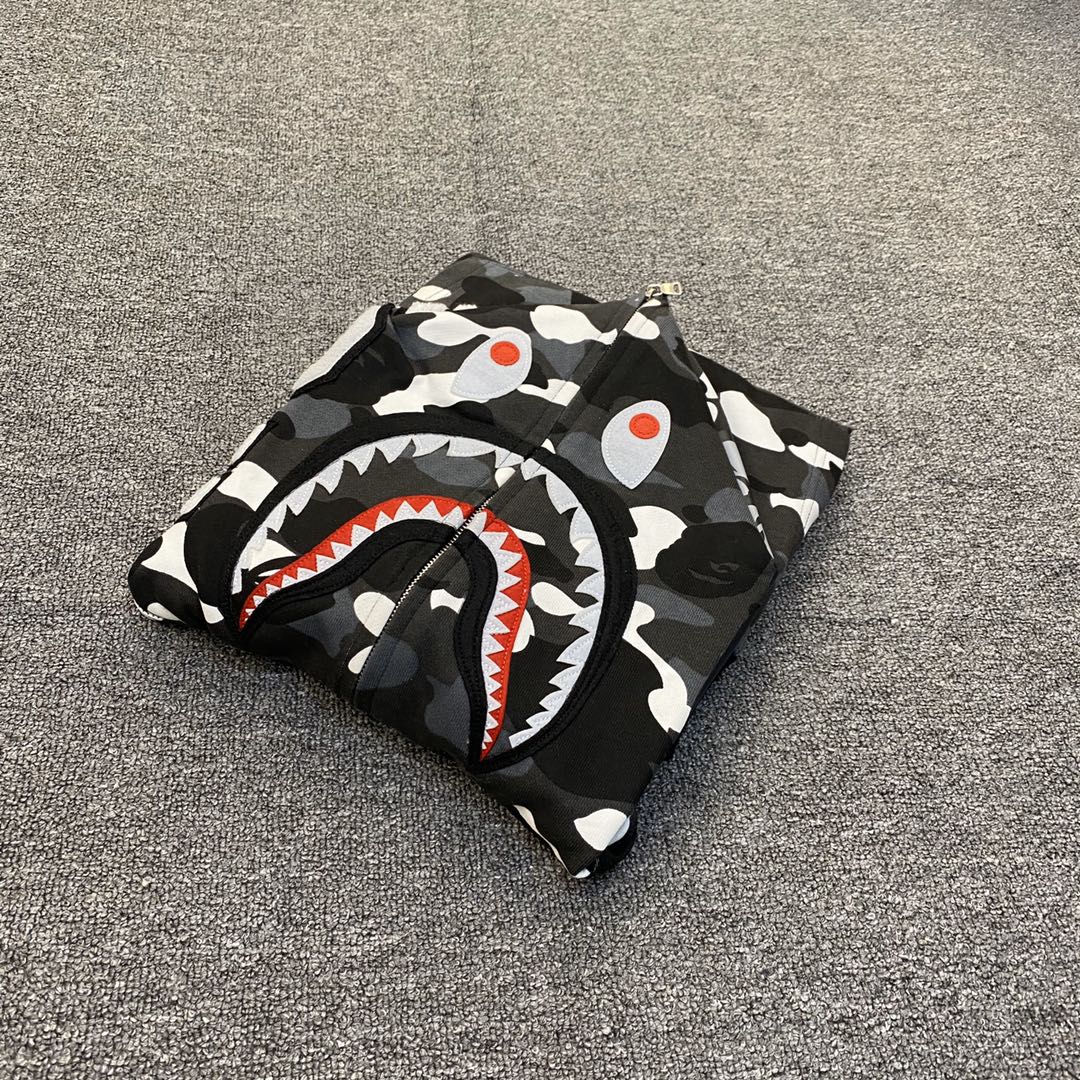 夜光 A BATHING APE BAPE   猿人鲨鱼 迷彩 拉链外套 男女同款 