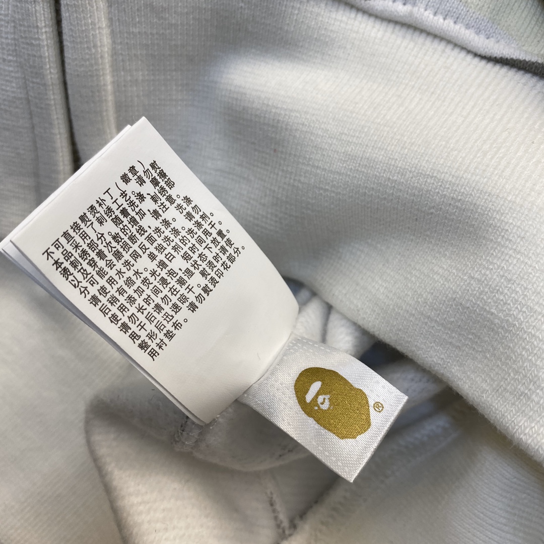 夜光 A BATHING APE BAPE   猿人鲨鱼 迷彩 拉链外套 男女同款 
