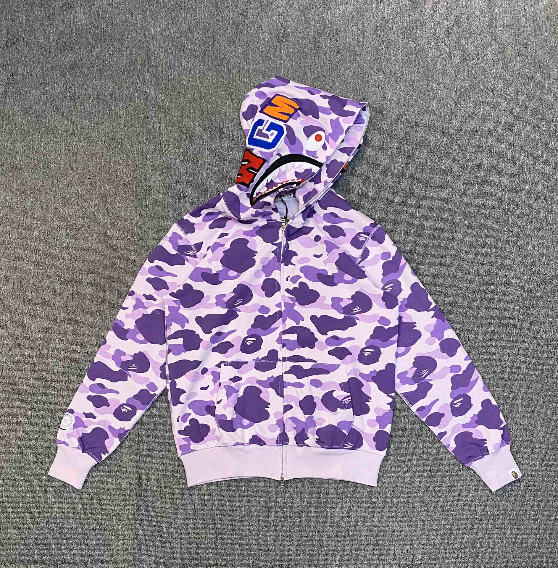 A BATHING APE BAPE  猿人鲨鱼 迷彩 拉链外套 紫色 男女同款 
