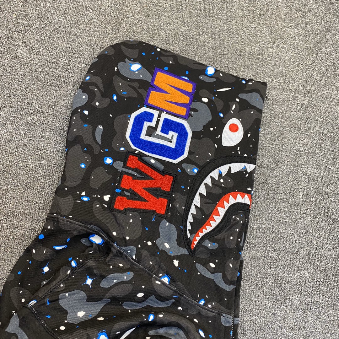 A BATHING APE BAPE  猿人鲨鱼 星空迷彩 拉链外套 黑色 男女同款 