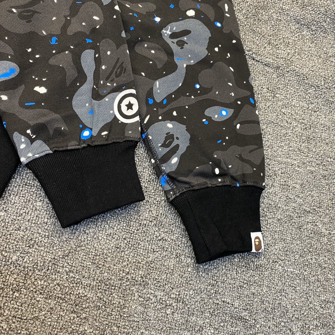 A BATHING APE BAPE  猿人鲨鱼 星空迷彩 拉链外套 黑色 男女同款 
