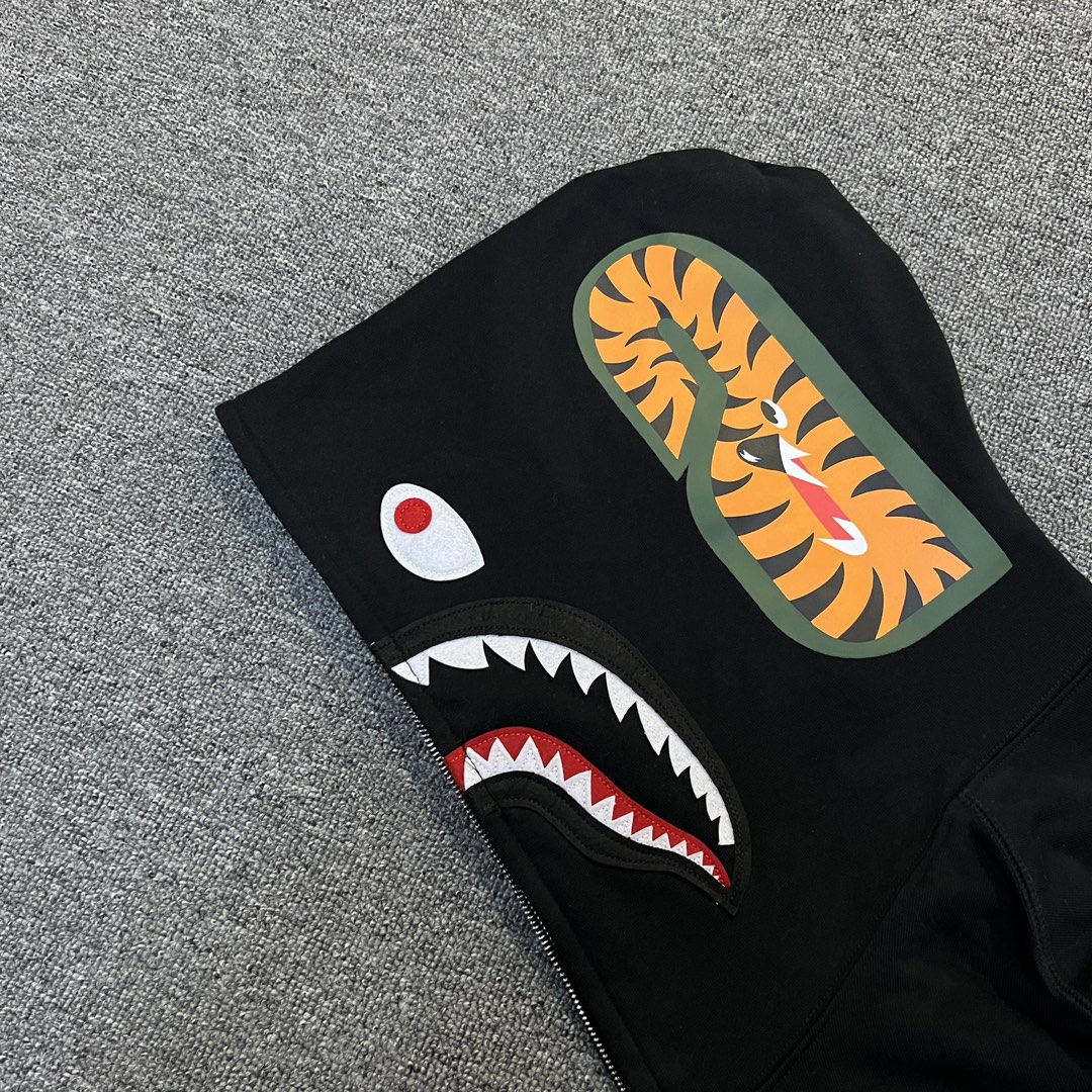 A BATHING APE BAPE  猿人 净色 拉链外套  男女同款 B0