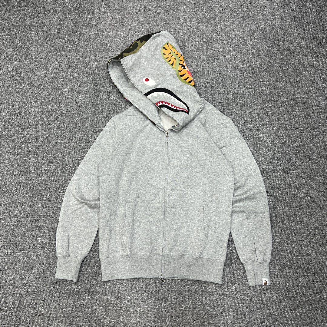 A BATHING APE BAPE  猿人鲨鱼  迷彩拼接 拉链外套 灰色 男女同款 B0
