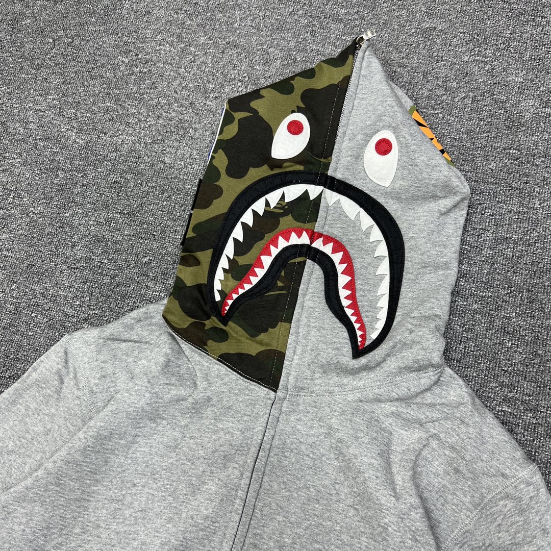A BATHING APE BAPE  猿人鲨鱼  迷彩拼接 拉链外套 灰色 男女同款 B0