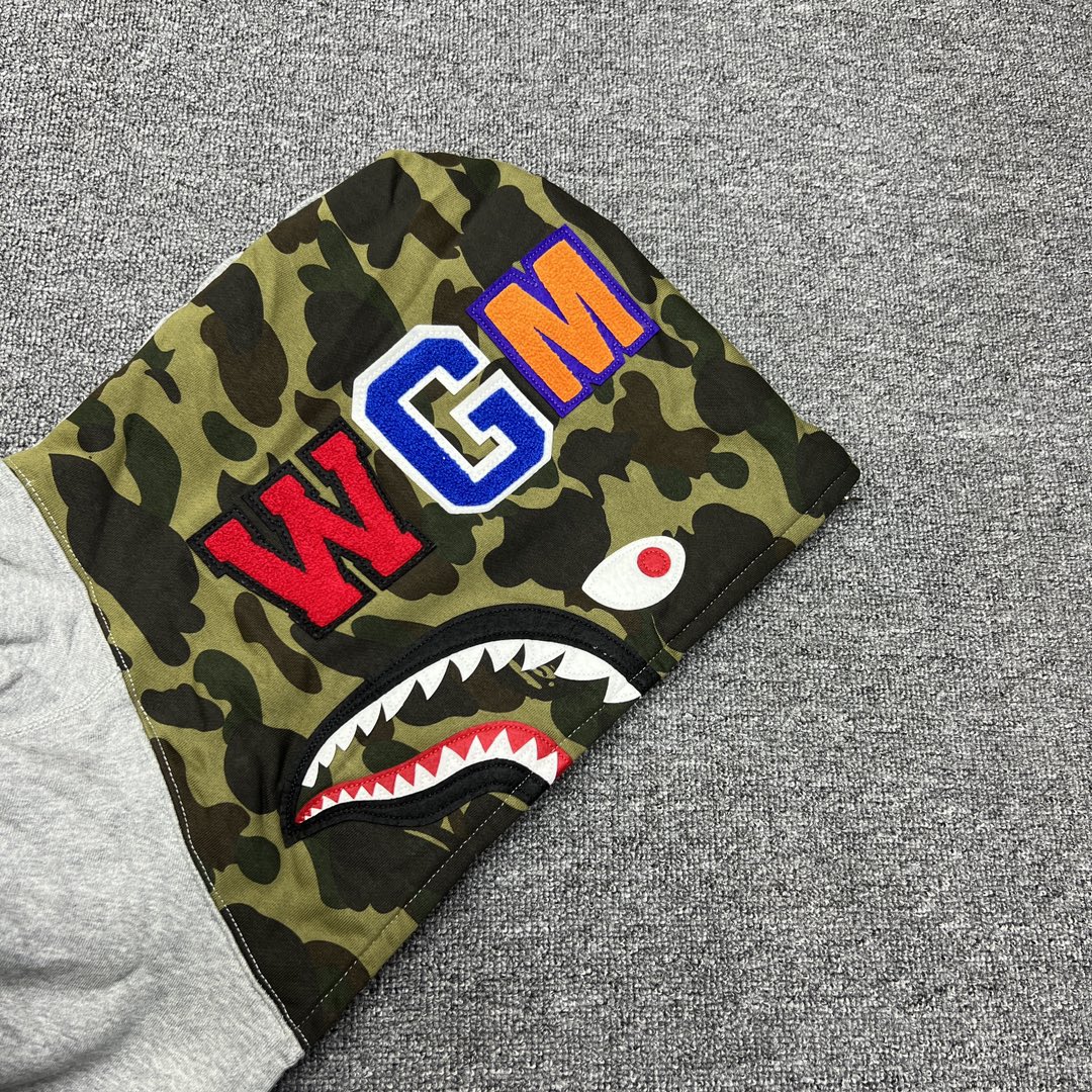 A BATHING APE BAPE  猿人鲨鱼  迷彩拼接 拉链外套 灰色 男女同款 B0