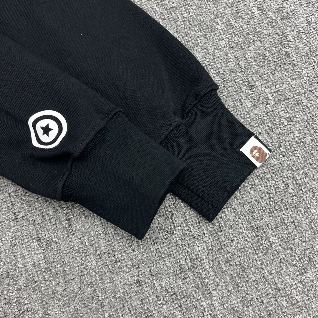A BATHING APE BAPE  猿人鲨鱼  迷彩拼接 拉链外套 黑色 男女同款 B0