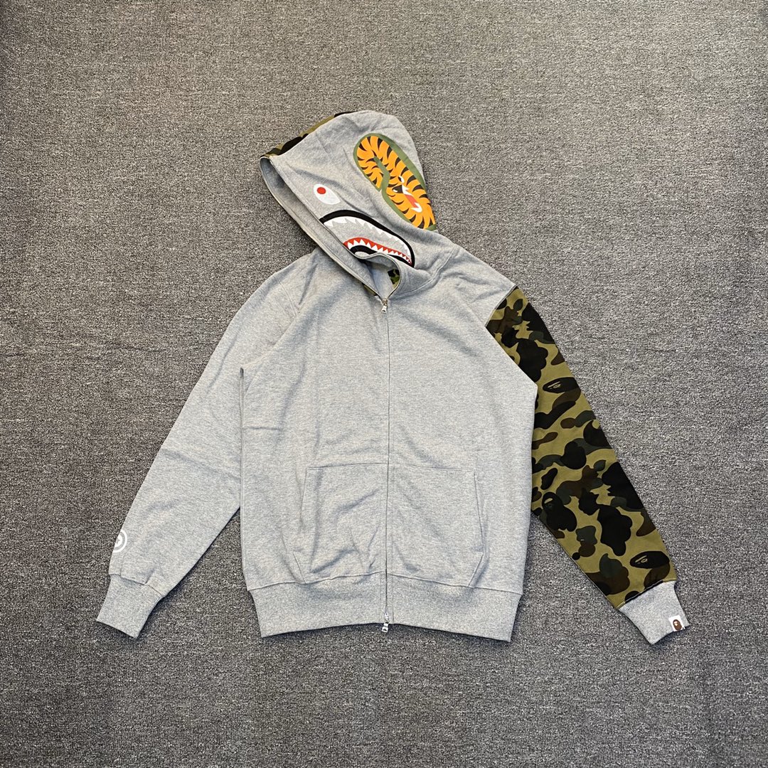 A BATHING APE BAPE  猿人鲨鱼  半袖 迷彩拼接 拉链外套 灰色 男女同款 B0