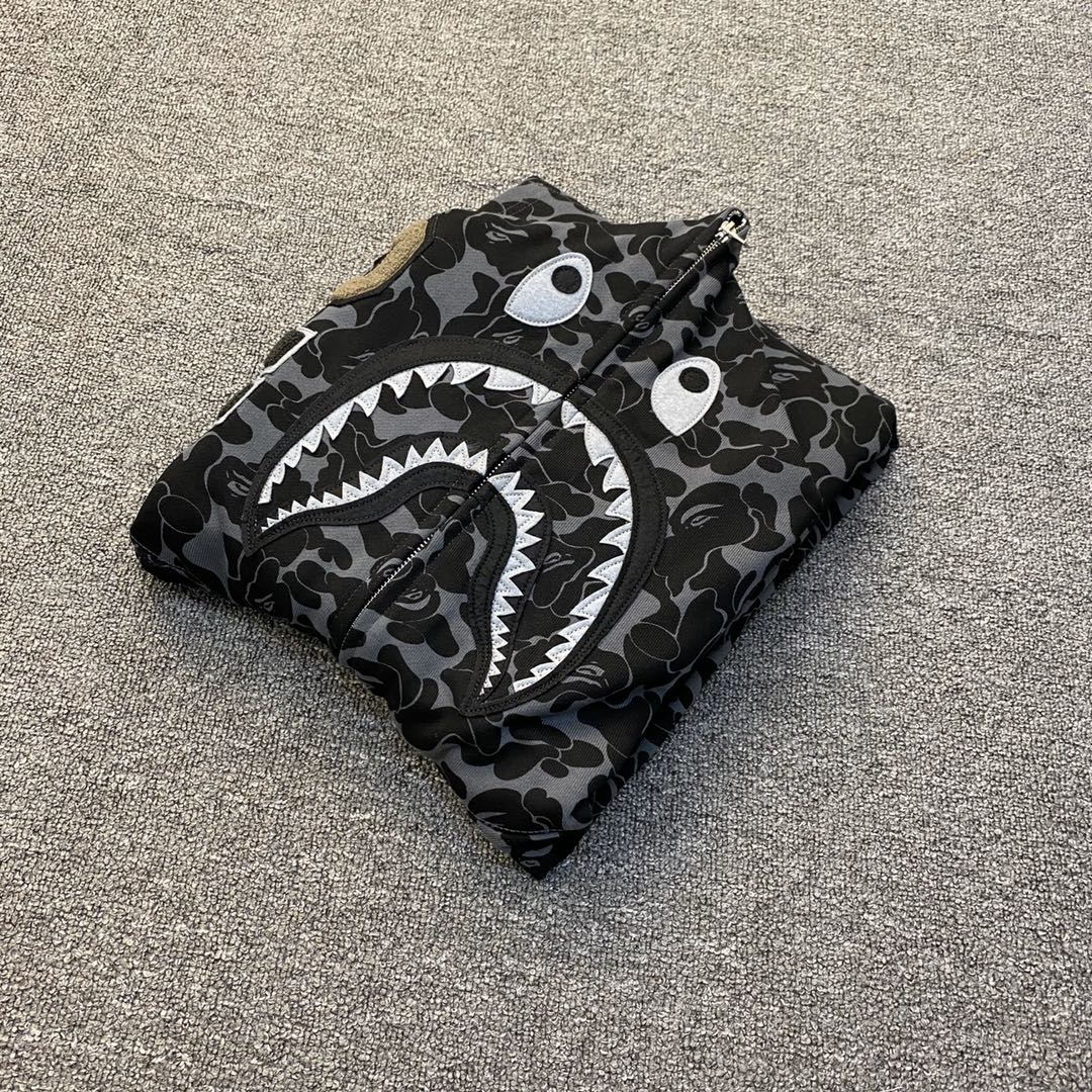 A BATHING APE BAPE  猿人鲨鱼  水墨迷彩拼接 拉链外套 黑色 男女同款 B0