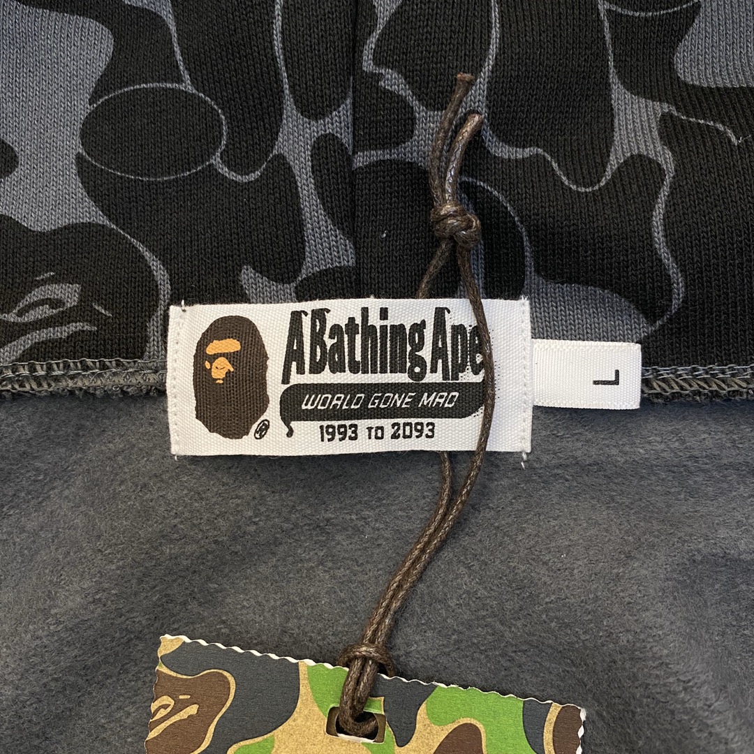 A BATHING APE BAPE  猿人鲨鱼  水墨迷彩拼接 拉链外套 黑色 男女同款 B0