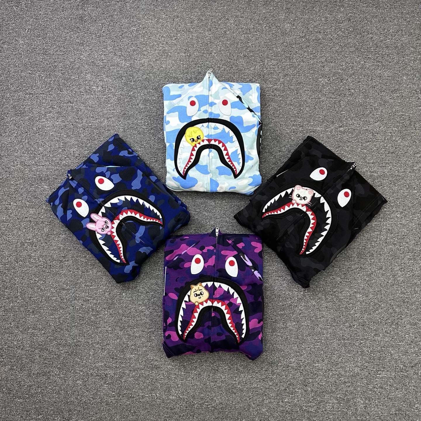 A BATHING APE BAPE  Stray Kids  雪貂猿人 迷彩拉链外套  男女同款 B0-1L73-115-921