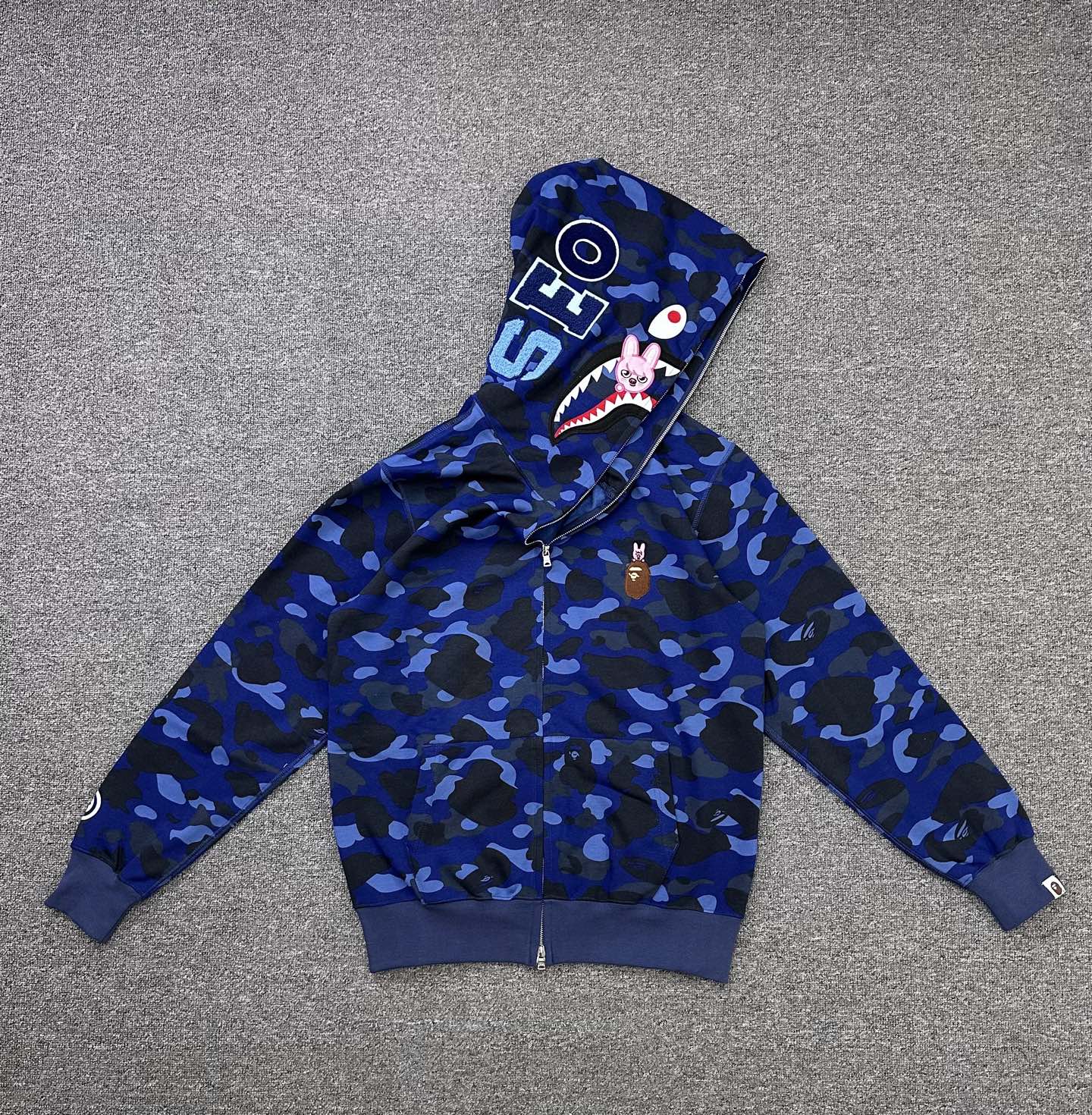 A BATHING APE BAPE Stray Kids 雪貂猿人 迷彩拉链外套 男女同款 B0-1L73-115-921
