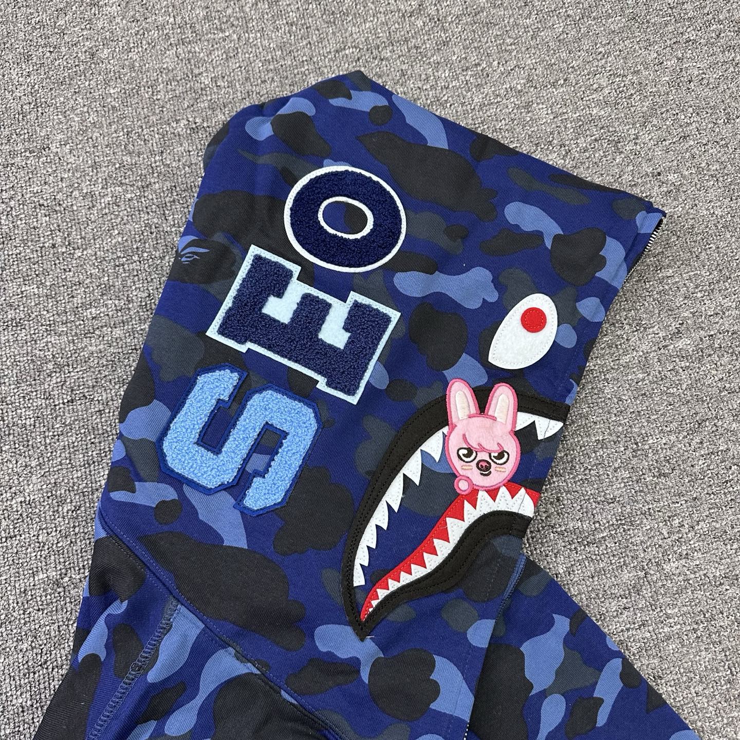A BATHING APE BAPE Stray Kids 雪貂猿人 迷彩拉链外套 男女同款 B0-1L73-115-921