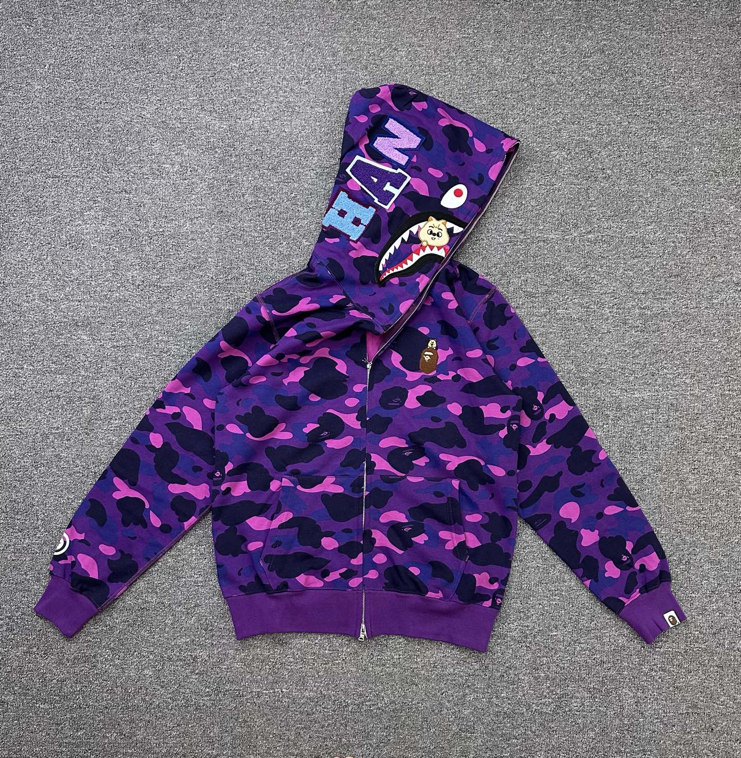 A BATHING APE BAPE Stray Kids 雪貂猿人 迷彩拉链外套 男女同款 B0-1L73-115-921