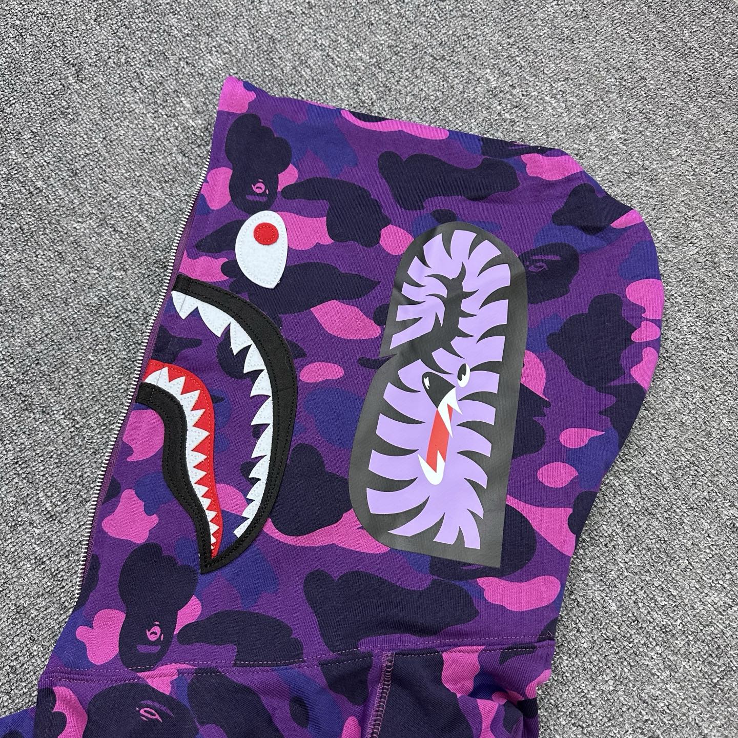 A BATHING APE BAPE Stray Kids 雪貂猿人 迷彩拉链外套 男女同款 B0-1L73-115-921