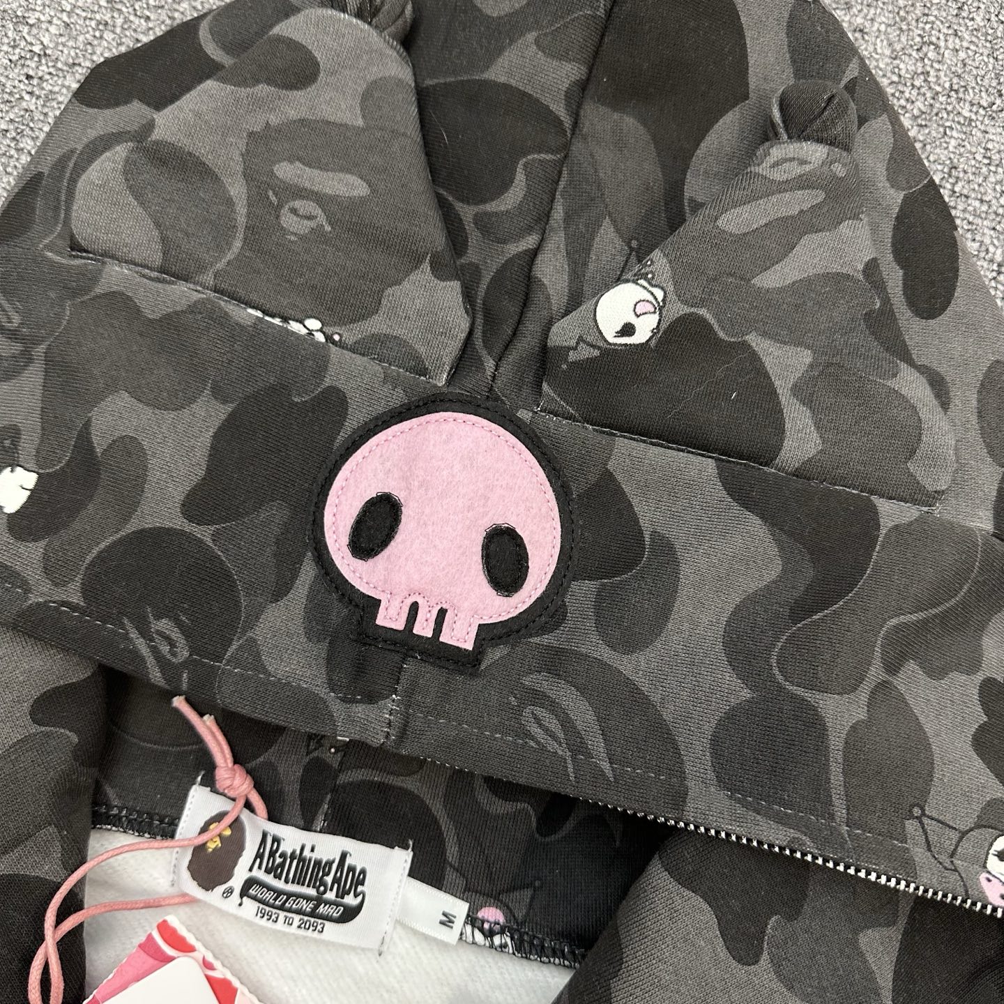 A BATHING APE BAPE  Sanrio/三丽鸥联名款SS26库洛米  迷彩拉链外套  男女同款 1M23-215-902